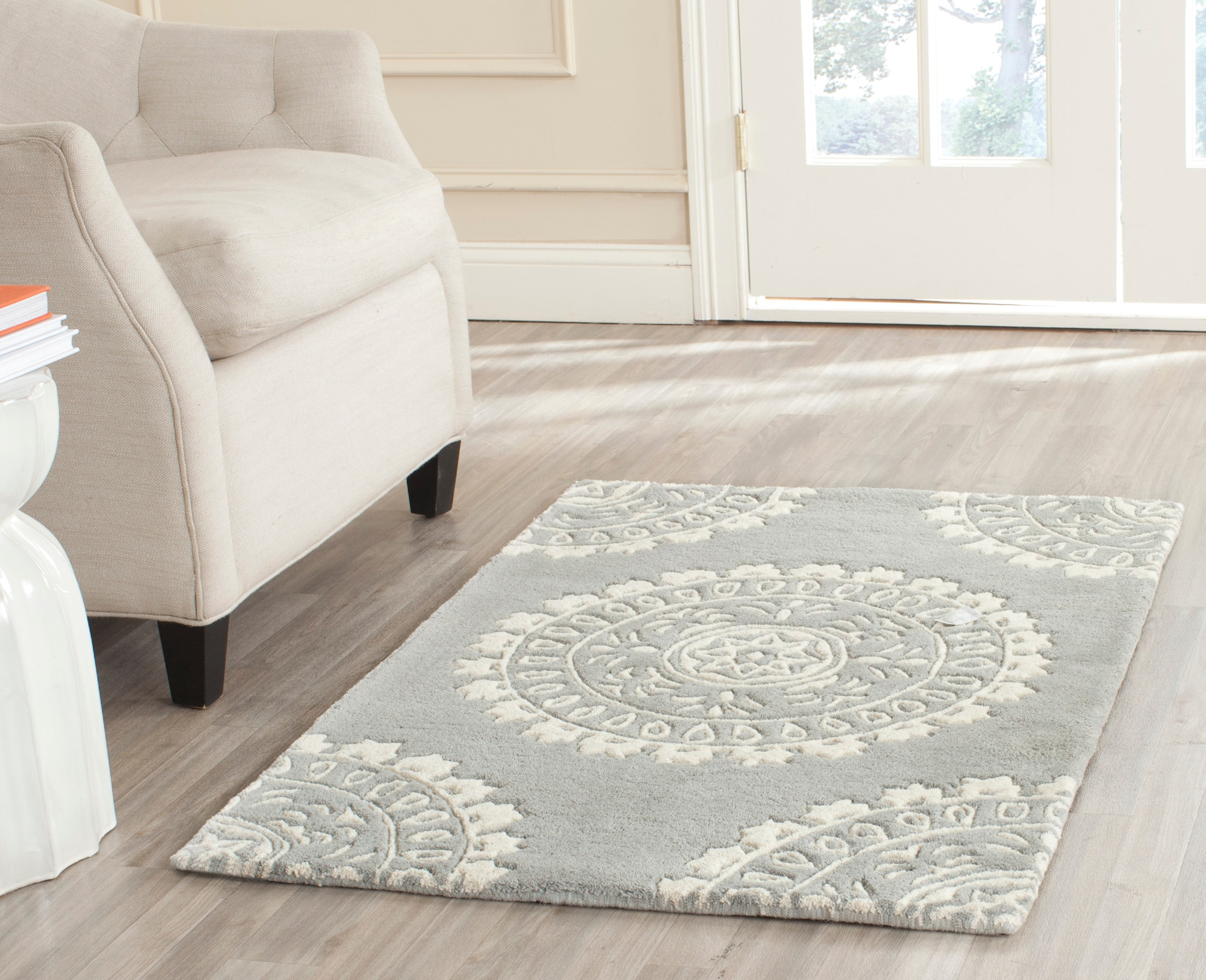 Gray Hand-Tufted Wool Rectangular Area Rug