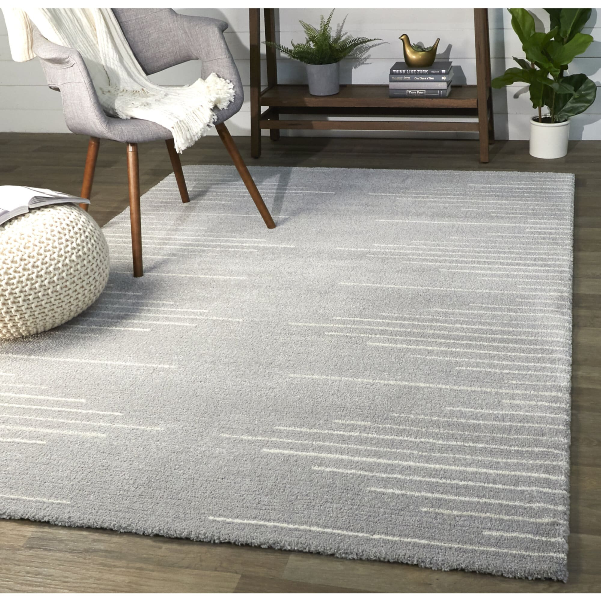 Northern Coziness Handmade Gray Stripe 5' x 7' Area Rug