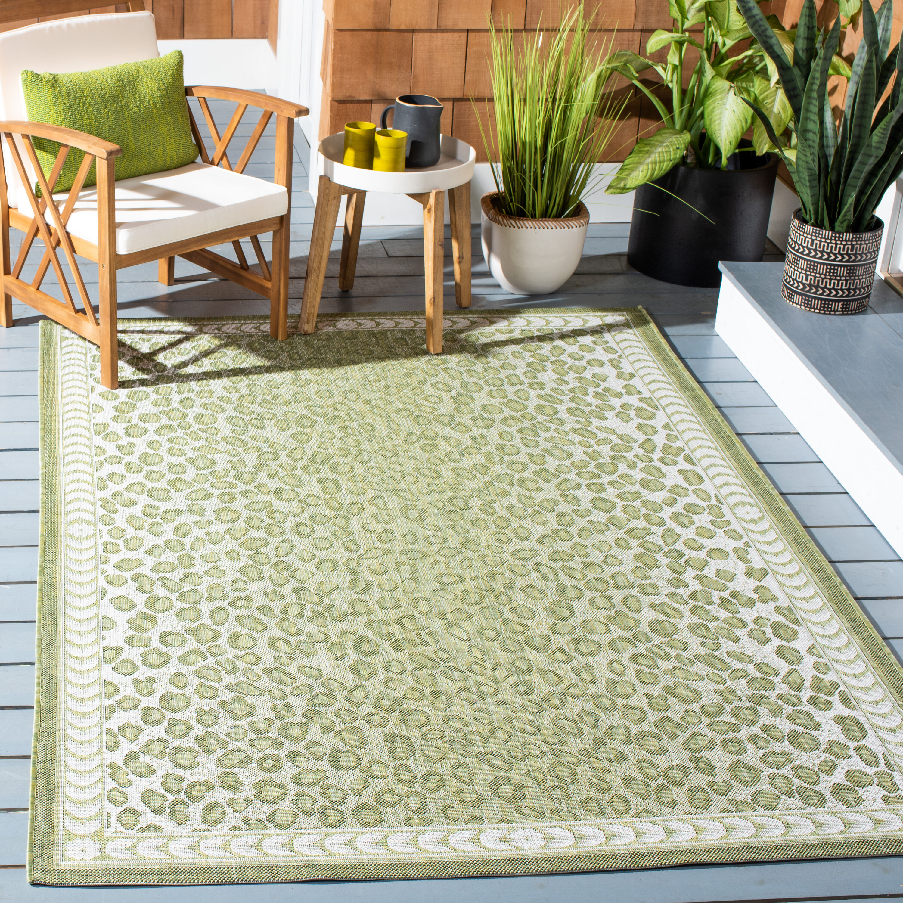 SAFAVIEH Courtyard Candace Spotted Indoor/Outdoor Area Rug, Light Green/Ivory, 8' x 10'