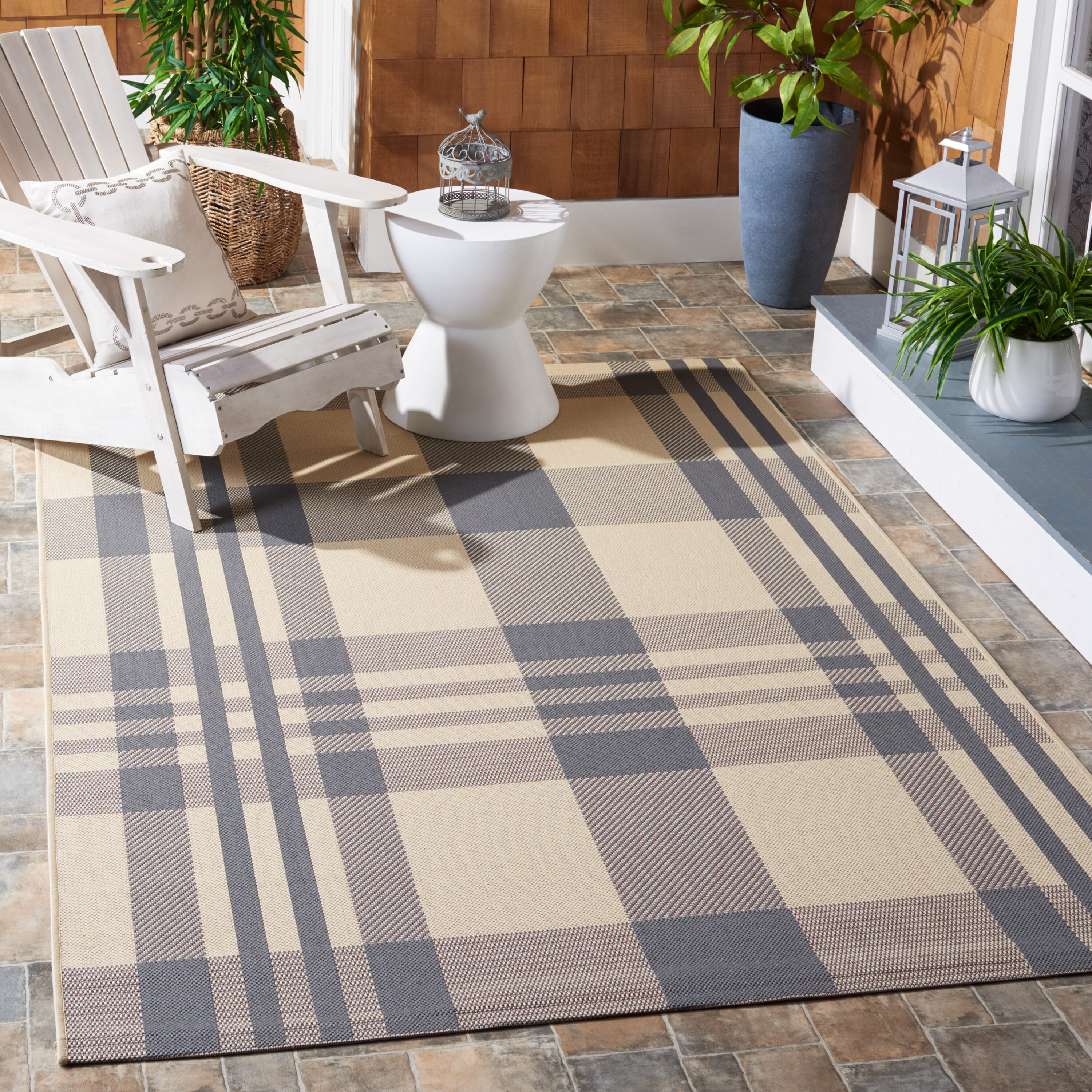 SAFAVIEH Courtyard Benjamin Plaid Indoor/Outdoor Area Rug, Grey/Bone, 6'7" x 9'6"