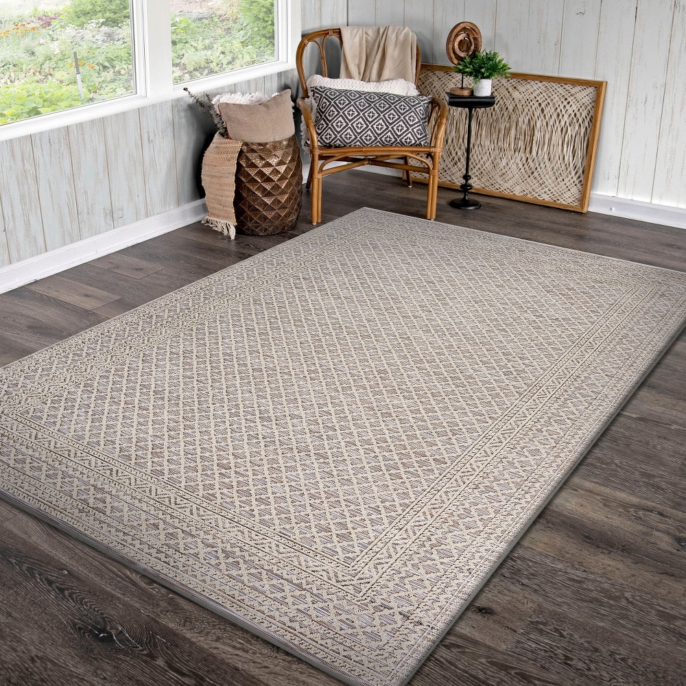 LR Home Reese 5' x 7', Gray Trellis Fade, Stain, and Moisture Resistant Indoor/Outdoor Area Rug