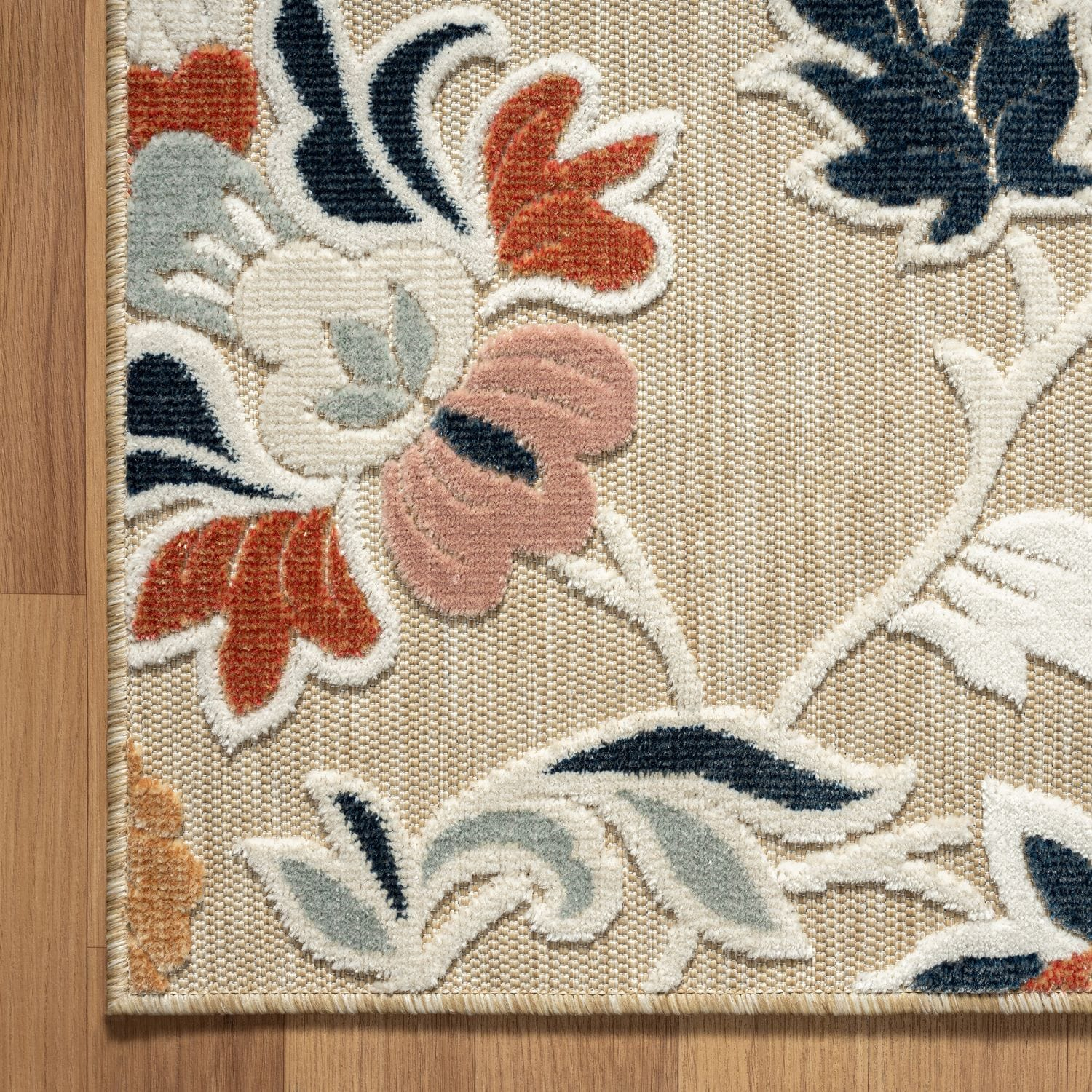 LR Home Elise 5' x 7' Coral/Beige Floral Hi-Low Indoor/Outdoor Area Rug
