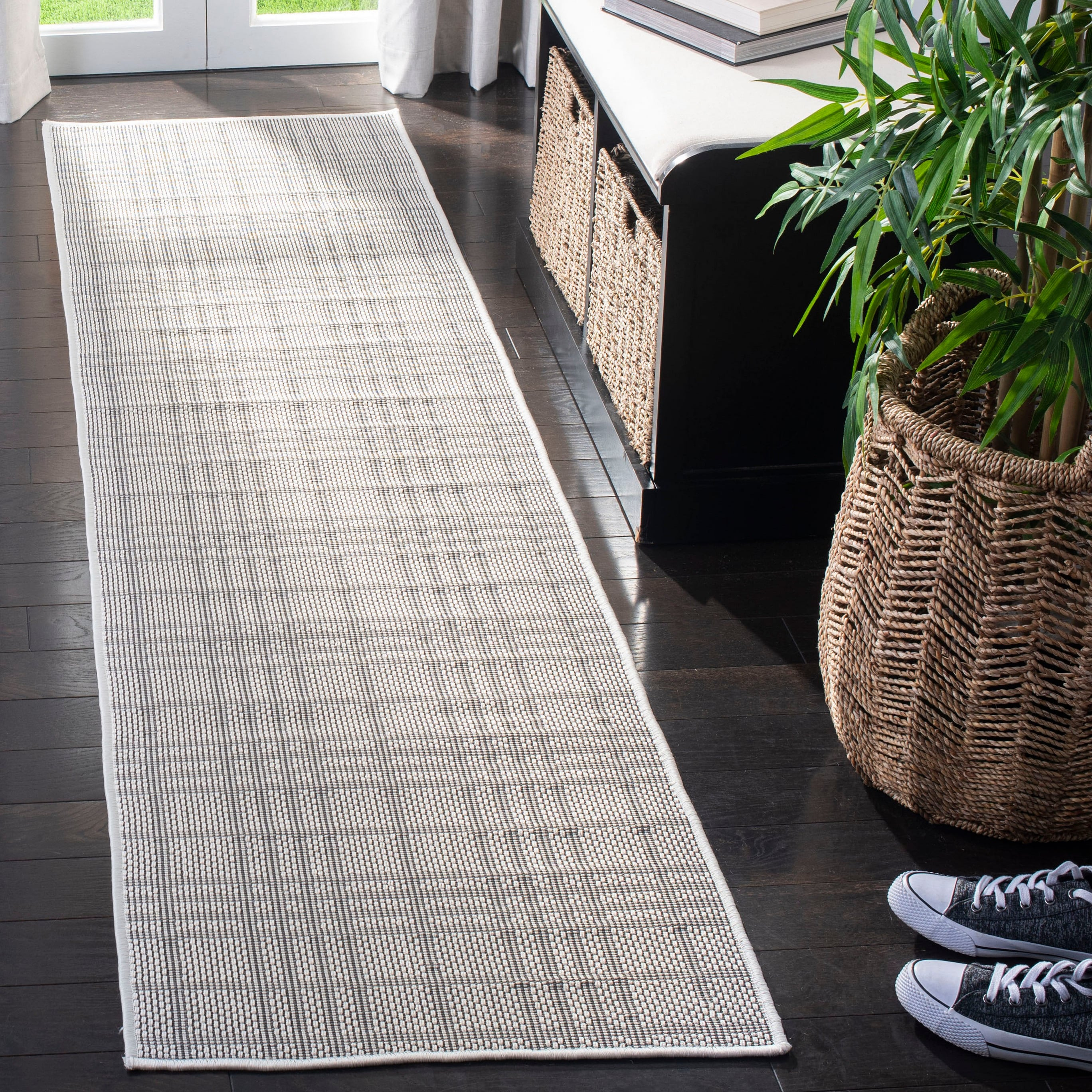 SAFAVIEH Machine Washable Rug Indoor/Outdoor Bermuda Collection - Bermuda Lavern Geometric Machine Washable Indoor/Outdoor Runner Rug, Ivory/Light Grey, 2' x 8'