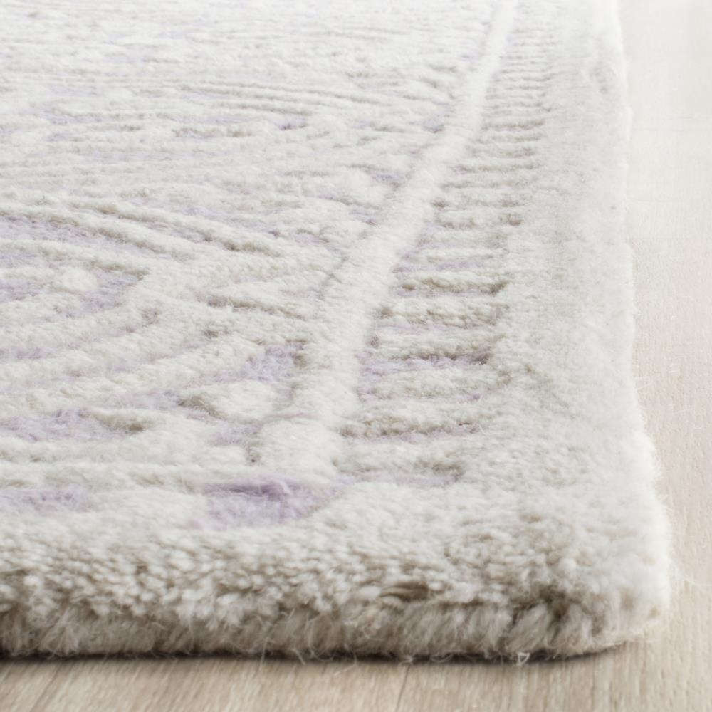 SAFAVIEH Cambridge Leslie Geometric Wool Area Rug, Lavender/Ivory, 4' x 6'