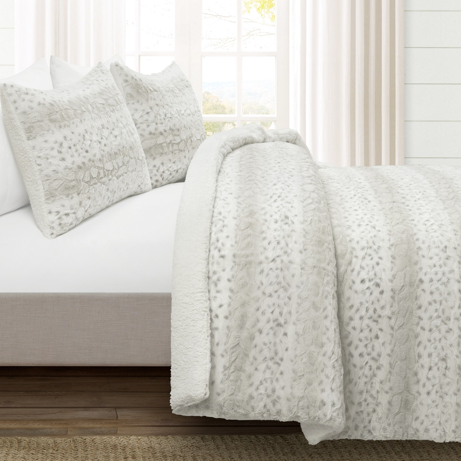 Leopard Textured Faux Fur Comforter Gray 3Pc Set Full/Queen