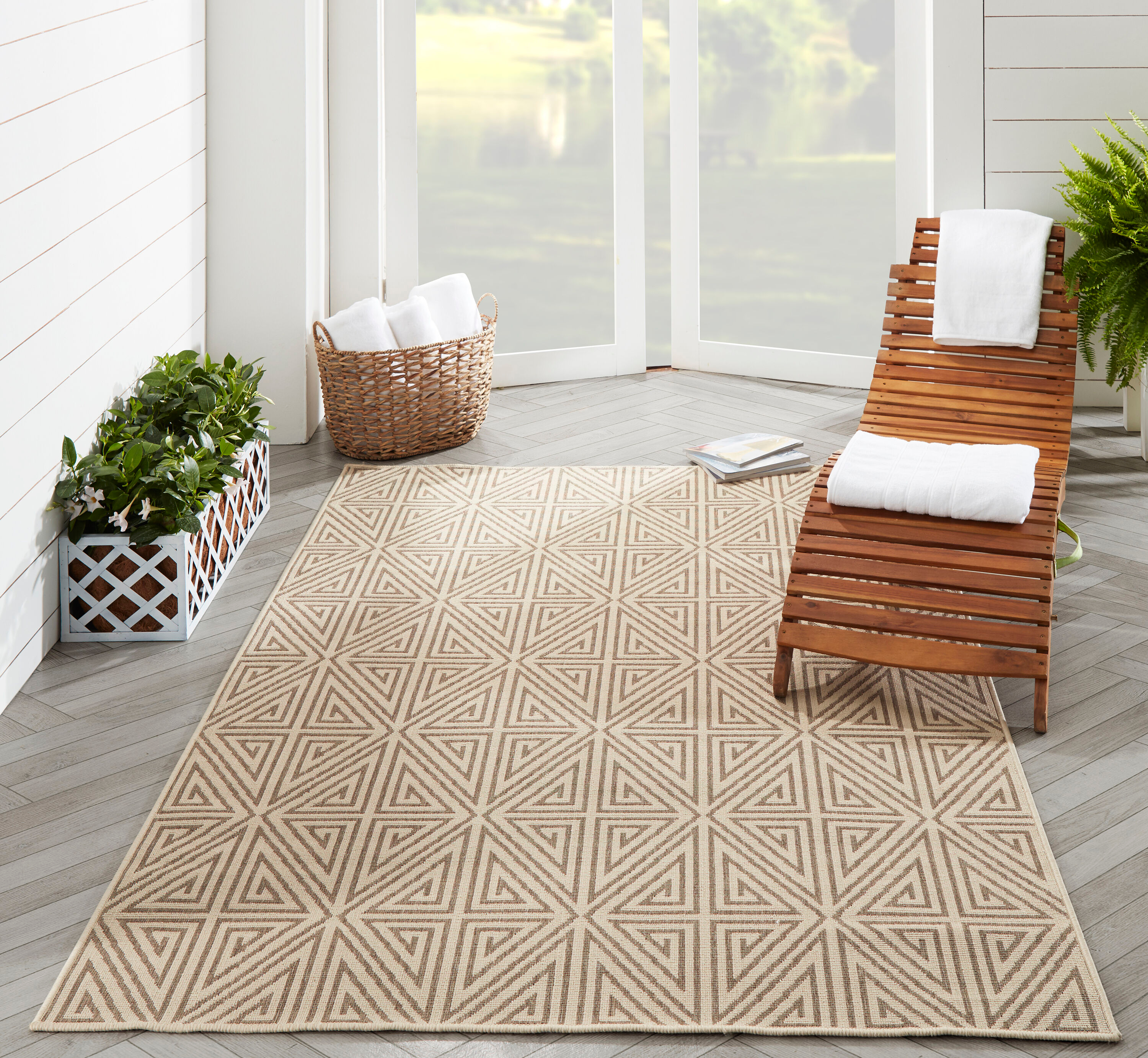 Momeni  Baja Diamonds Indoor Outdoor Rug Taupe 2'3" x 4'6" 2' x 3' Accent, Outdoor, Indoor Entryway, Kitchen, Patio Beige Rectangle
