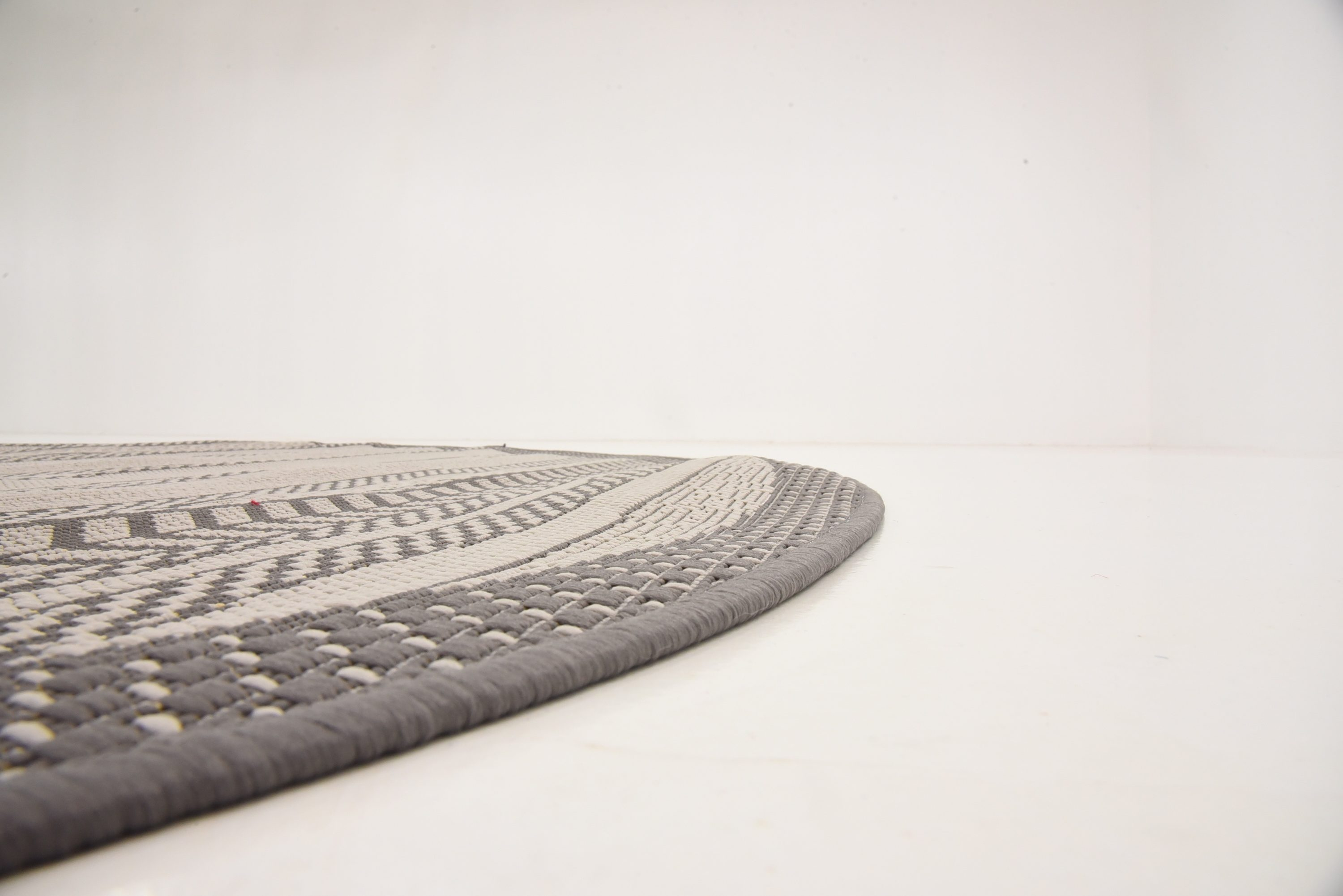 McLellen Striped Indoor / Outdoor Rug
