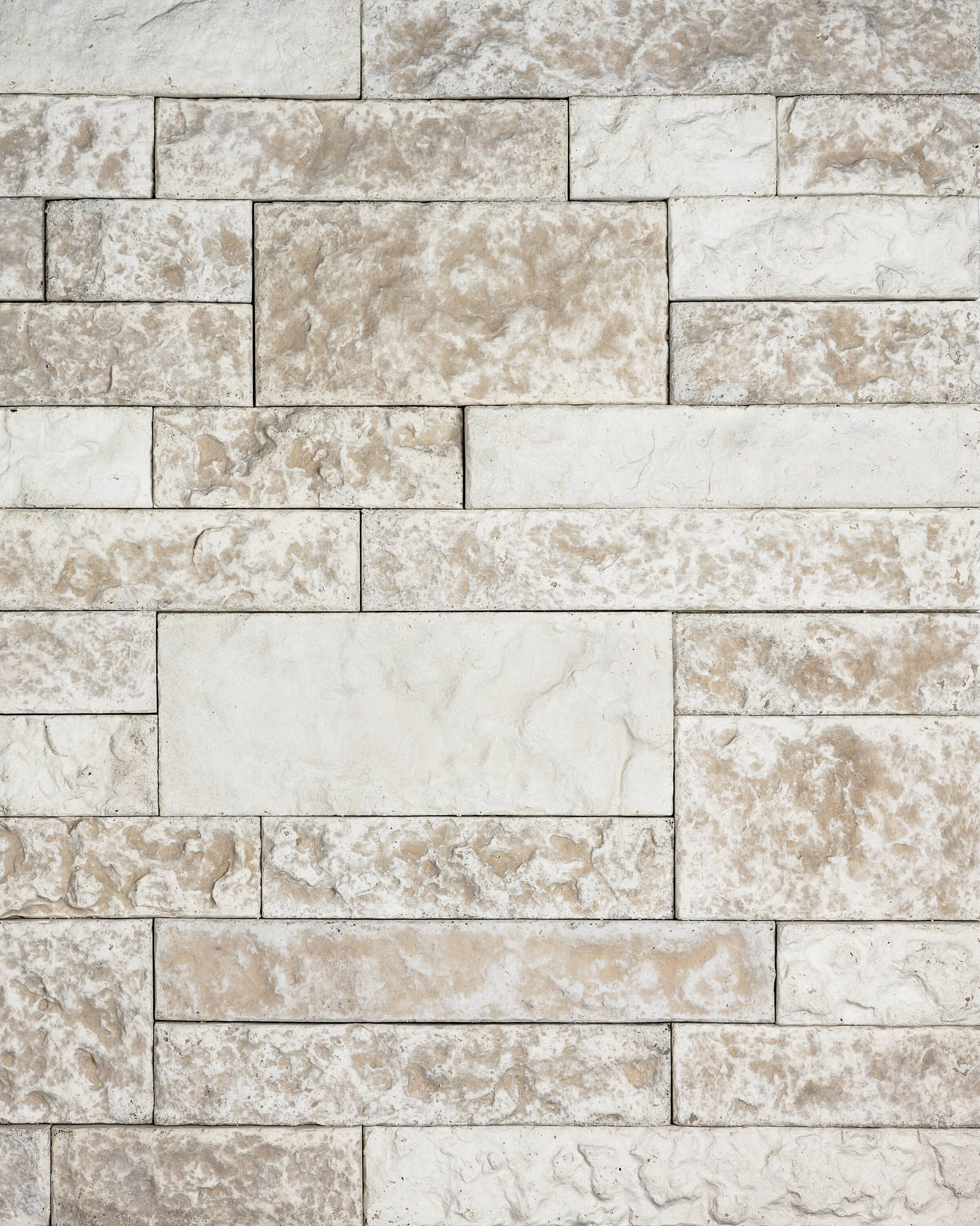 AirStone Primary Stones: Birch Bluff Color Blend, Manufactured Stone Wall Covering, Indoor & Outdoor Home Décor