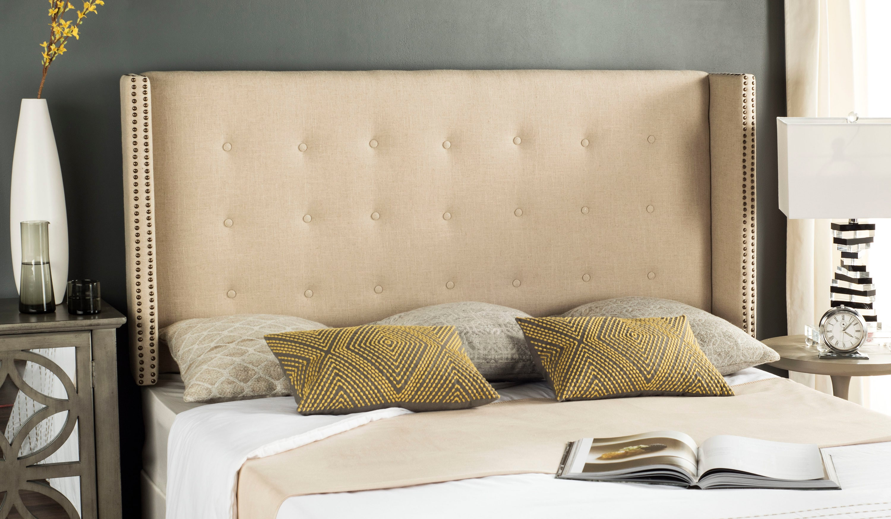 SAFAVIEH Keegan Winged Tufted Headboard with Nail Heads, Full, Hemp