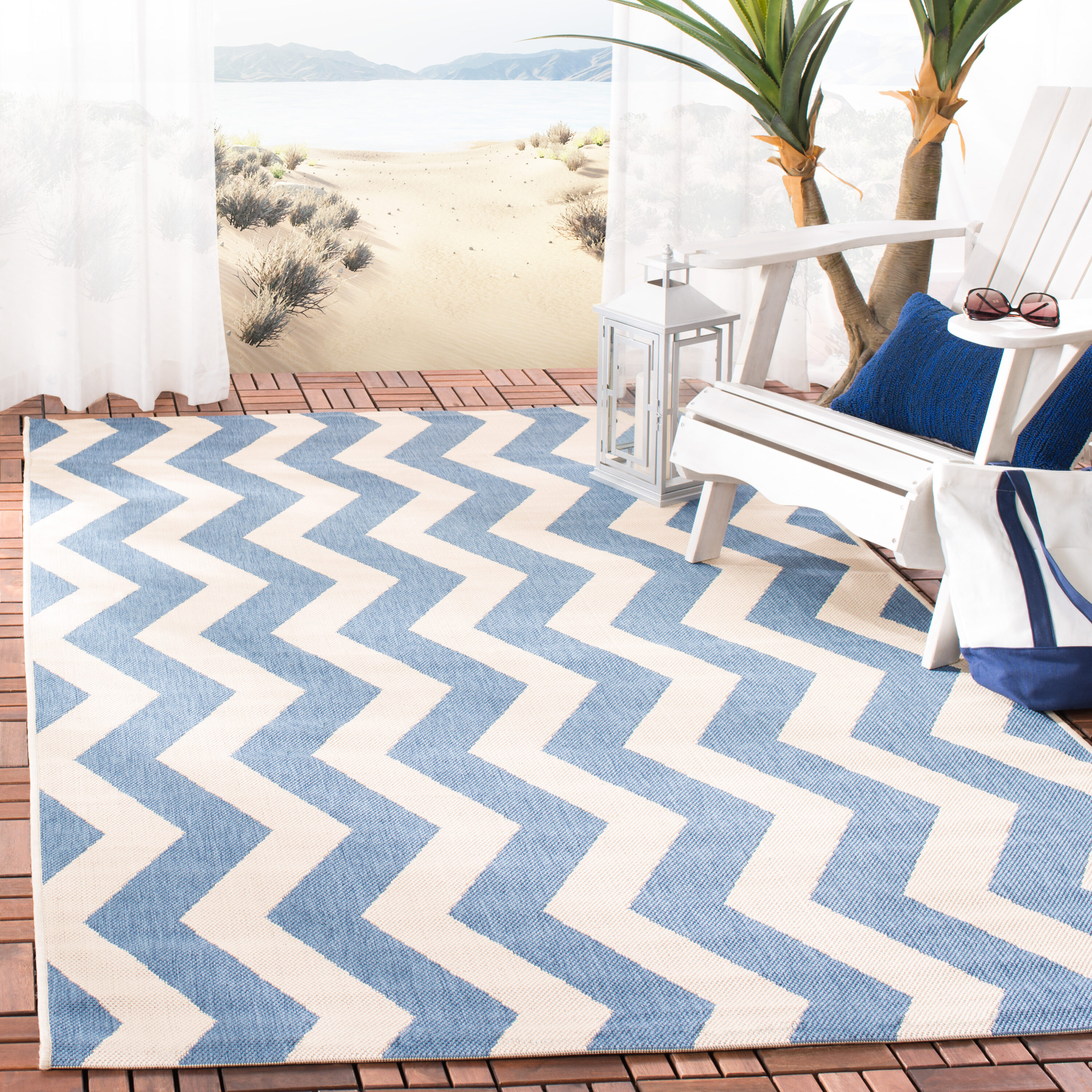 SAFAVIEH Courtyard Ayden Chevron Indoor/Outdoor Area Rug, 4' x 4' Square, Blue/Beige