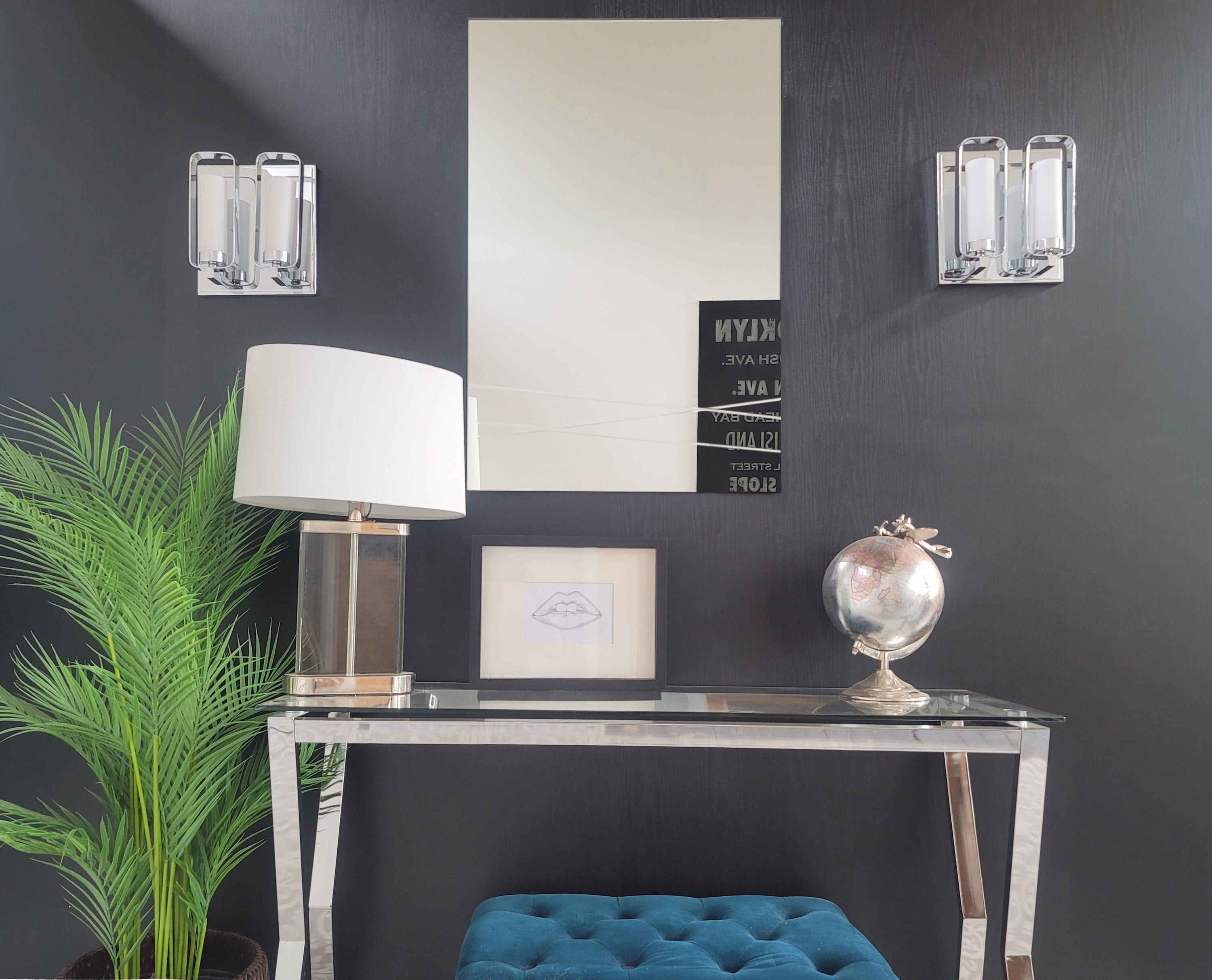 Decor Wonderland SSM19N2 39.5 x 23.6 in. Brenda XL Etched Modern Wall Mirror with Dual Mounting Brackets