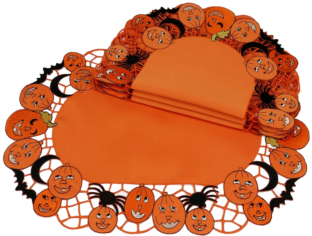 The Holiday Aisle® Salisbury Polyester Embroidered Rectangle Placemat (Set of 4)