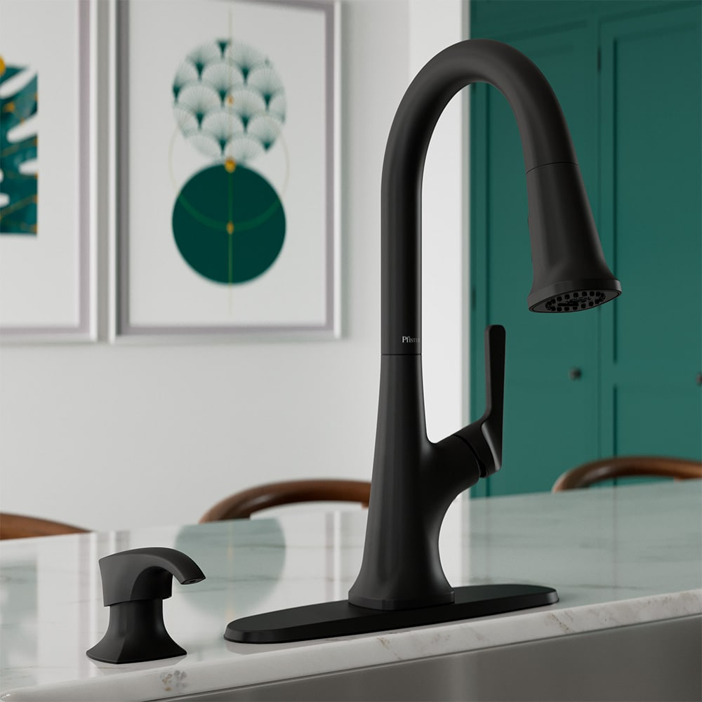 Ridgeline Single Handle Pull Down Sprayer Kitchen Faucet with HydroBlade Spray in Spot Defense Matte Black