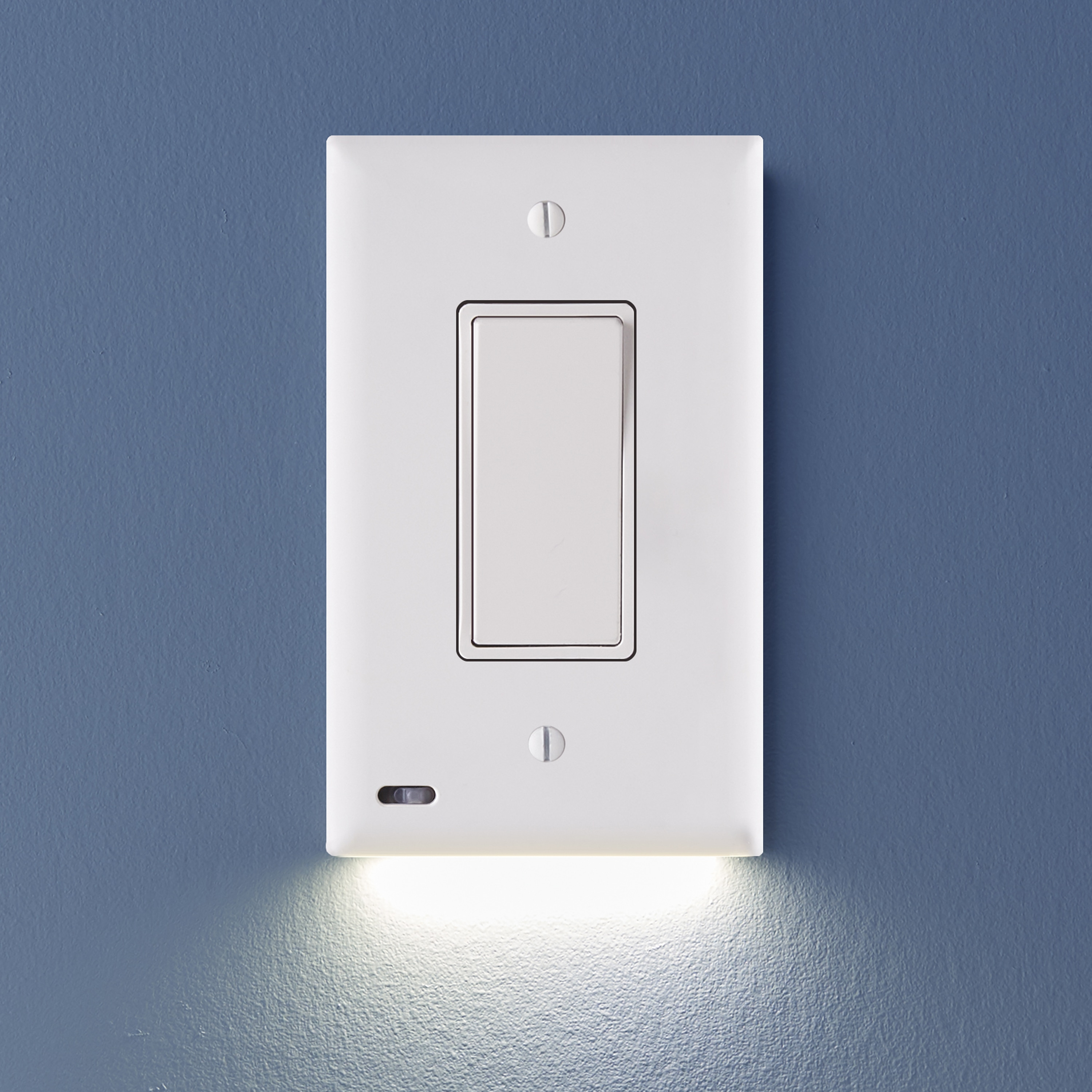 Single - SnapPower SwitchLight - LED Night Light - for Single-Pole Light Switches - Light Switch Plate with LED Night Lights - Adjust Brightness - Auto On/Off Sensor - (Rocker, White)