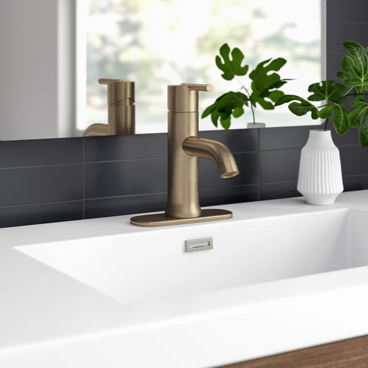 Trinsic Single Hole Bathroom Faucet with Drain Assembly, Single Handle Bathroom Sink Faucet