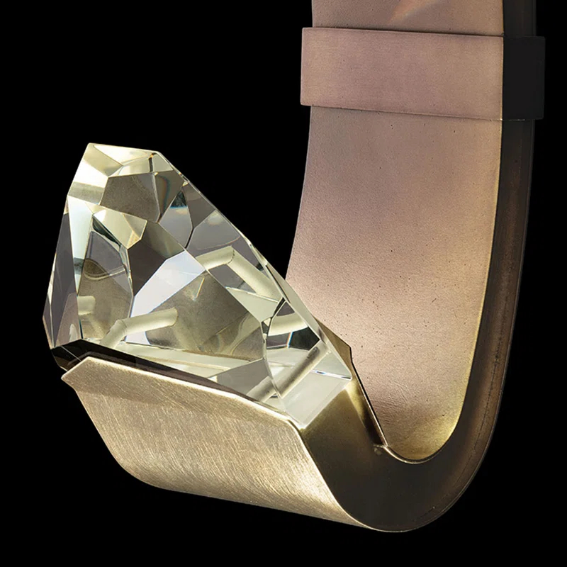 Strata LED Wallchiere