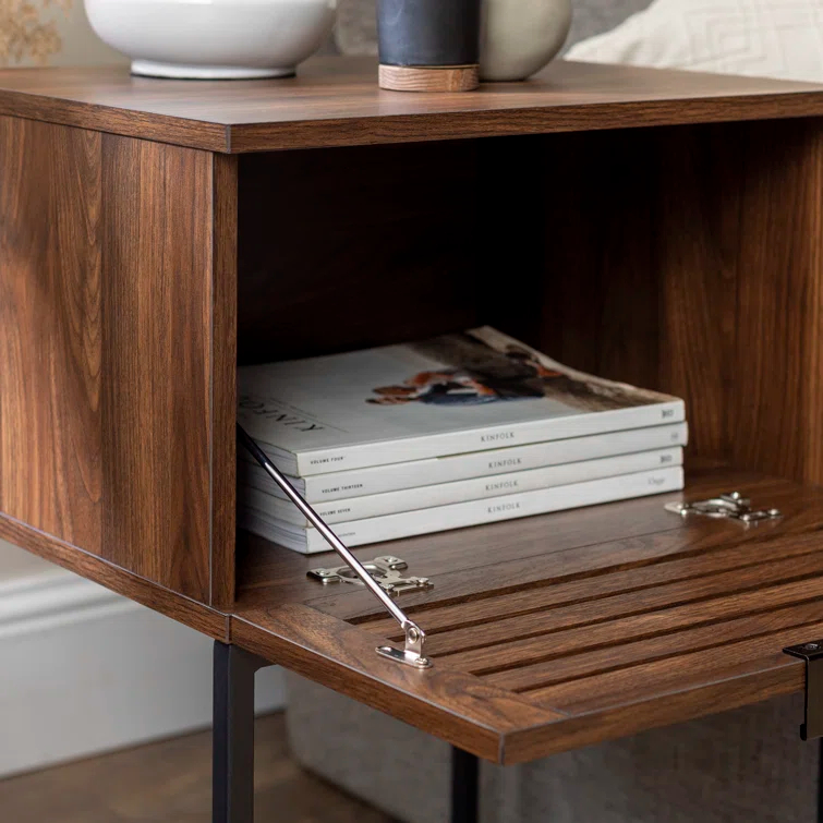 Ignaat 18'' W Nightstand