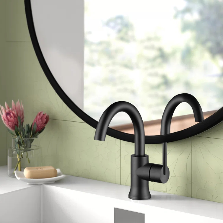 Trinsic Single Hole Bathroom Faucet with Drain Assembly, Single Handle Bathroom Sink Faucet