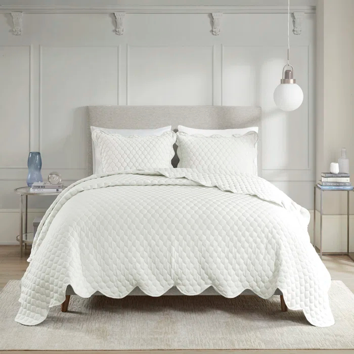 Solid Color 3 Piece Scalloped Edge Crinkle Microfiber Quilt Set