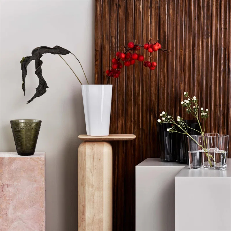 Aalto 8.66" Glass Table Vase