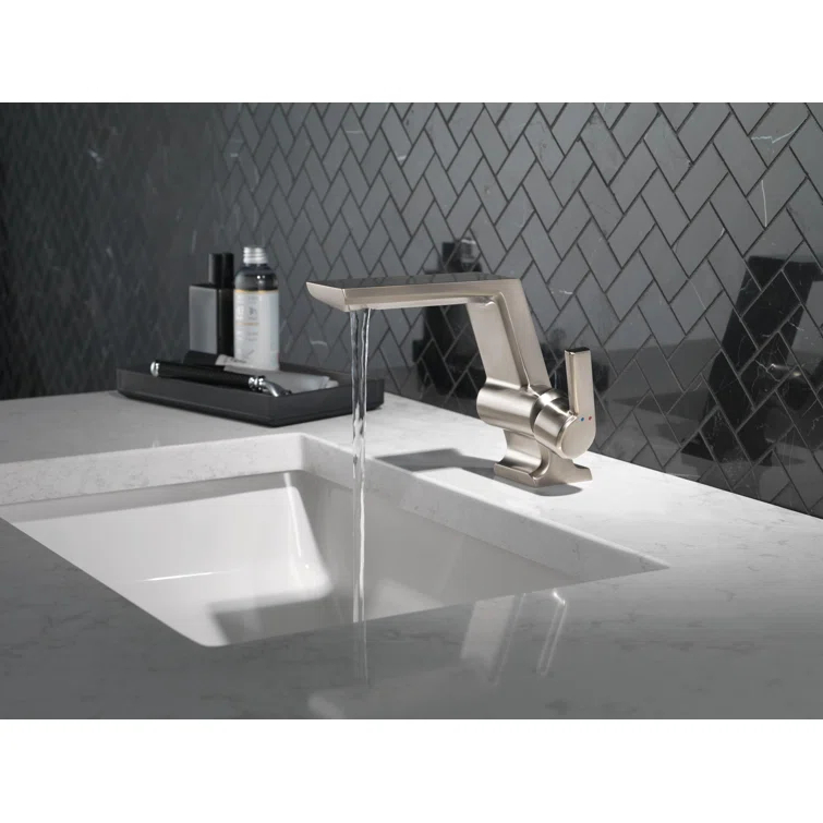 Pivotal Single Hole Bathroom Faucet with Drain Assembly