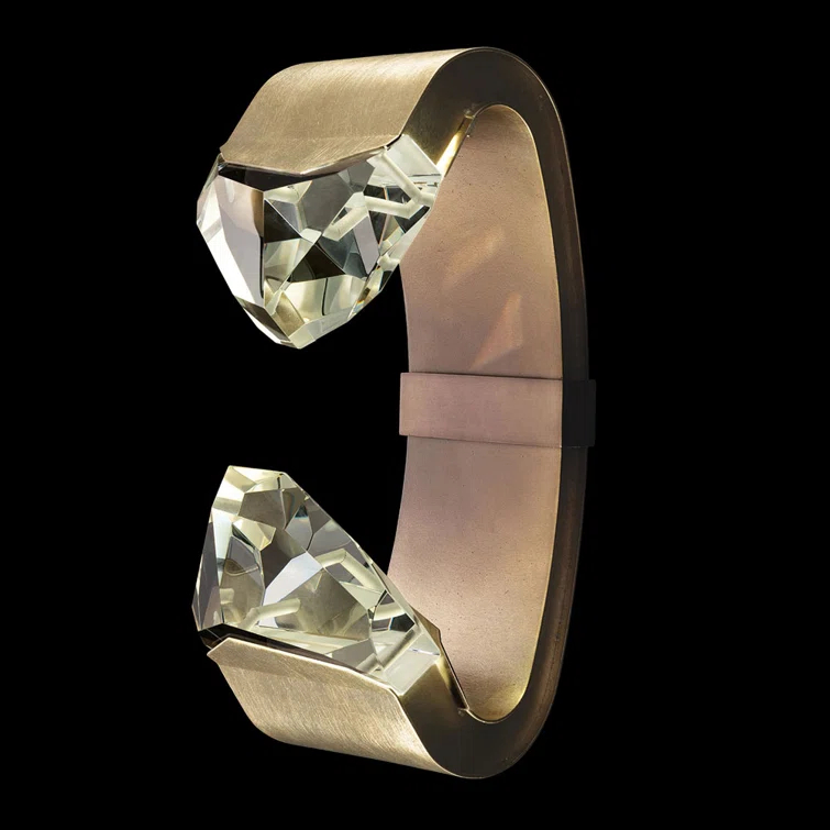 Strata LED Wallchiere