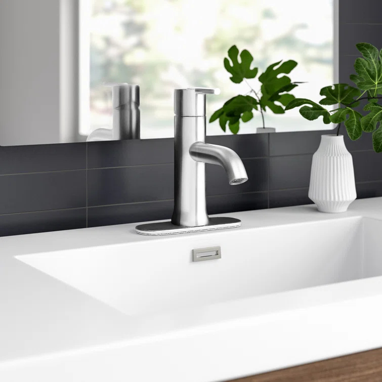Trinsic Single Hole Bathroom Faucet with Drain Assembly, Single Handle Bathroom Sink Faucet