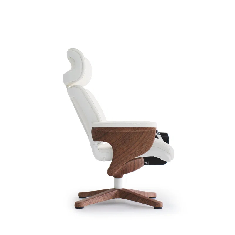 Nuvem Leather Executive Chair with Headrest
