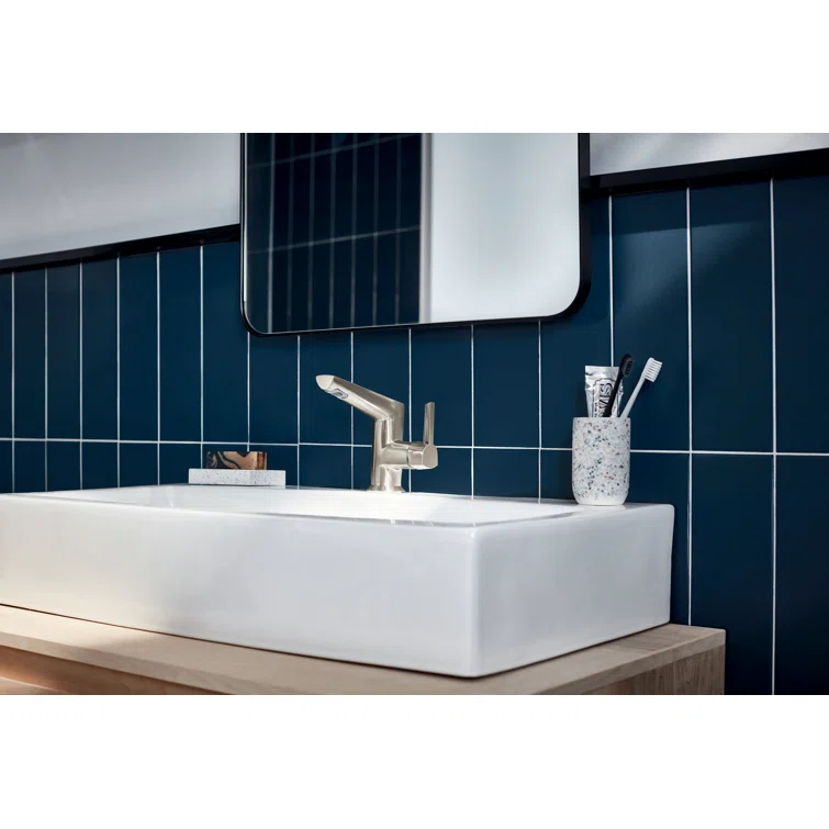 Galeon Single Hole Bathroom Faucet with Drain Assembly