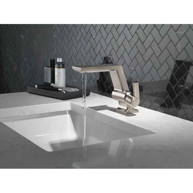 Pivotal Single Hole Bathroom Faucet with Drain Assembly