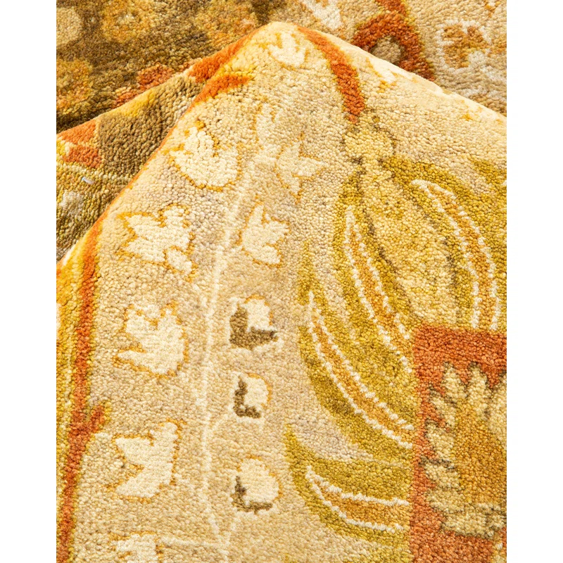 One-of-a-Kind 8' 0" X 10' 2" 2000s Area Rug in Sand