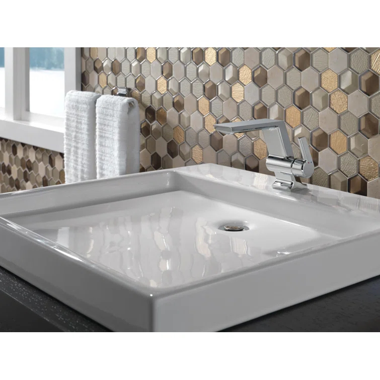 Pivotal Single Hole Bathroom Faucet with Drain Assembly and DIAMOND™ Seal Technology