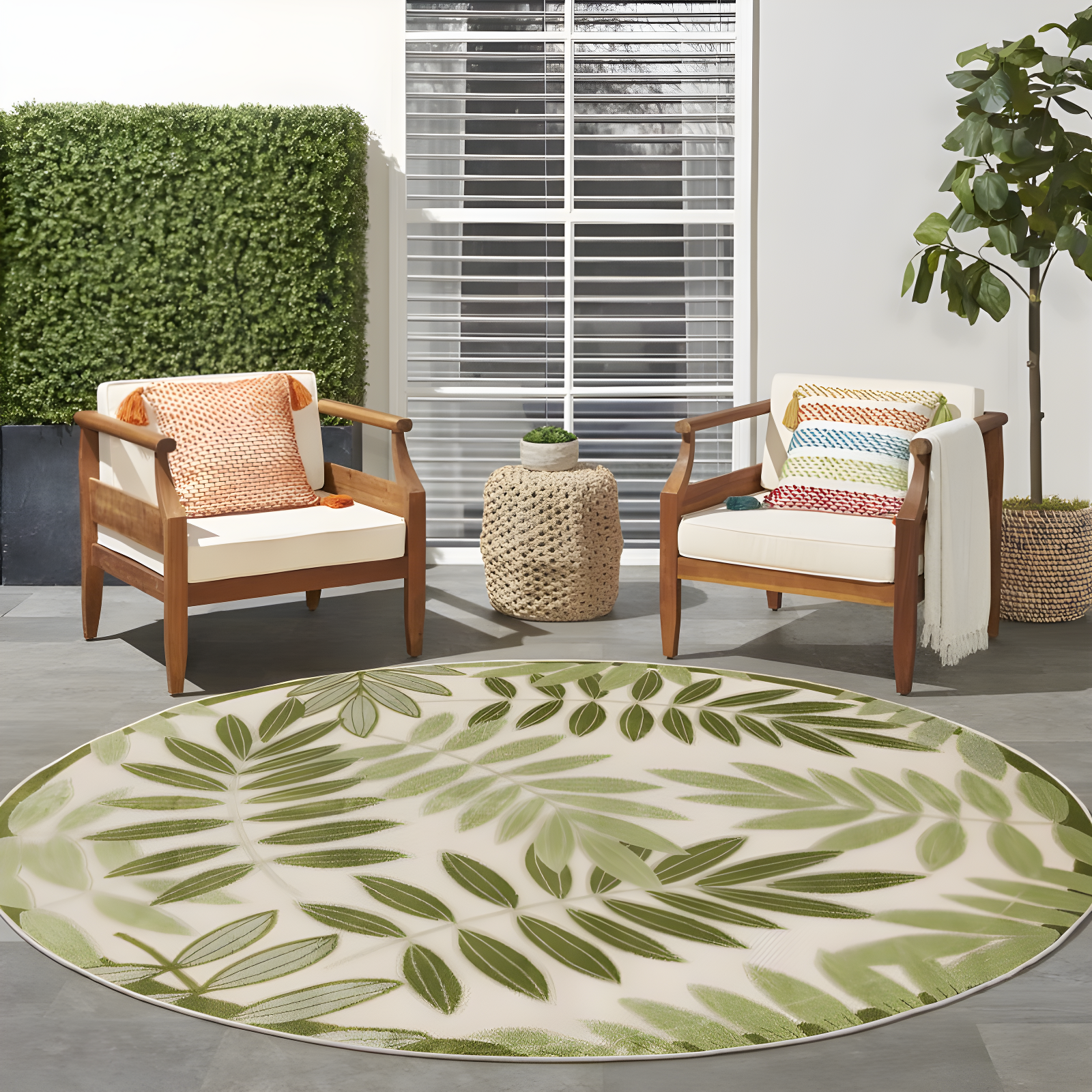 Nourison Aloha Floral Leaf Flatweave High-Low Indoor Outdoor Round Rug Ivory Green 5'3" x 5'3"