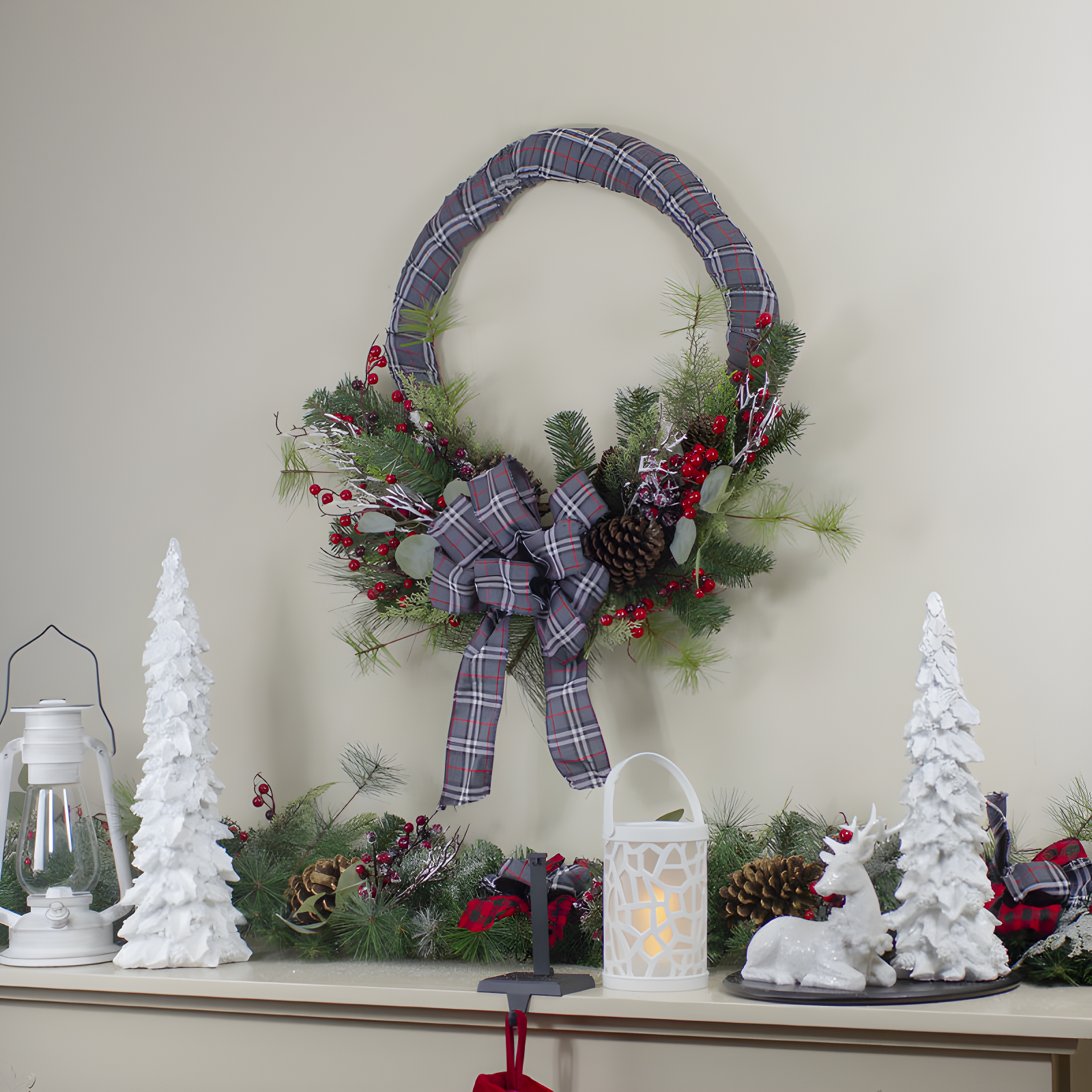 Faux Berry 24'' Wreath