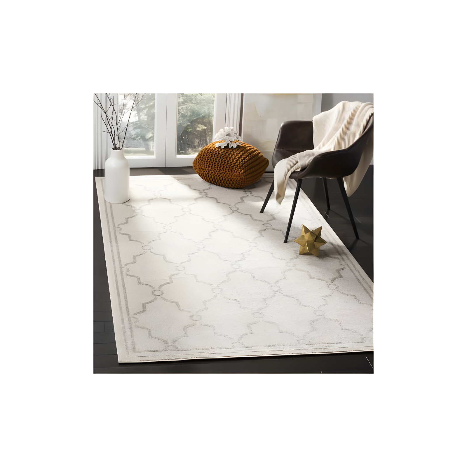 Amherst AMT414 Power Loomed Indoor Area Rug - Ivory/Light Grey - 4'x6' - Safavieh