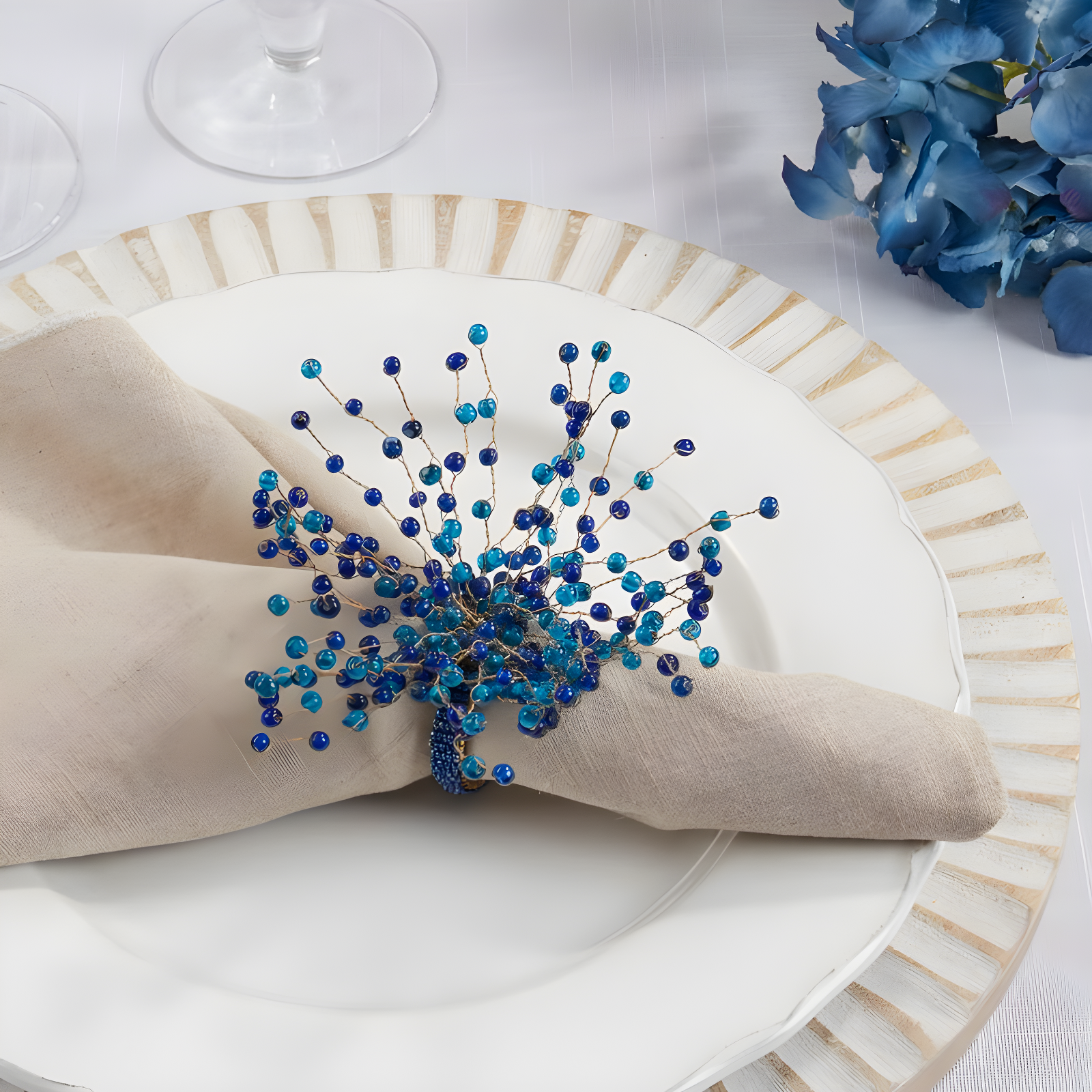 Saro Lifestyle Beaded Burst Spray Napkin Ring (Set of 4), Blue