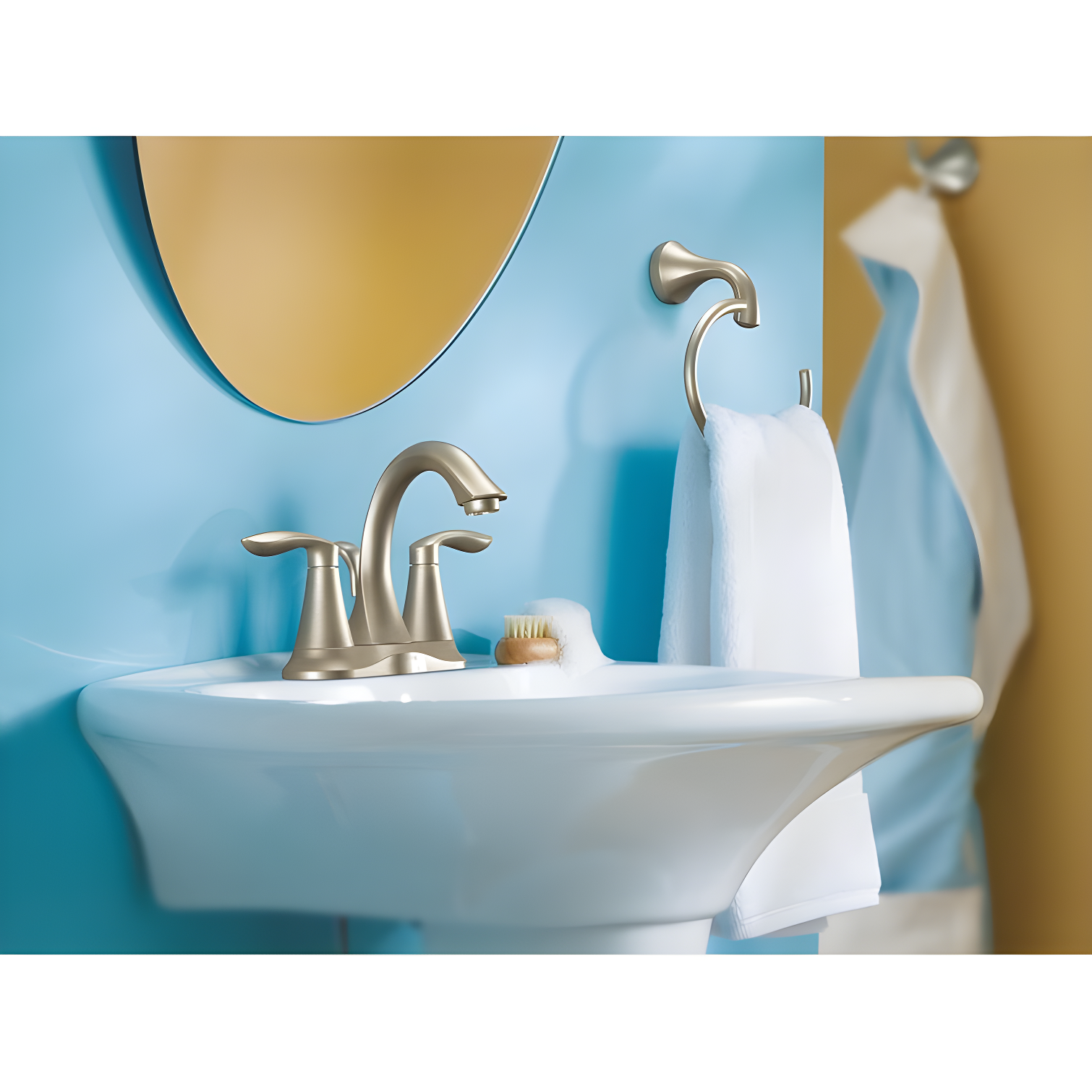 Eva Wall Mounted Towel Ring