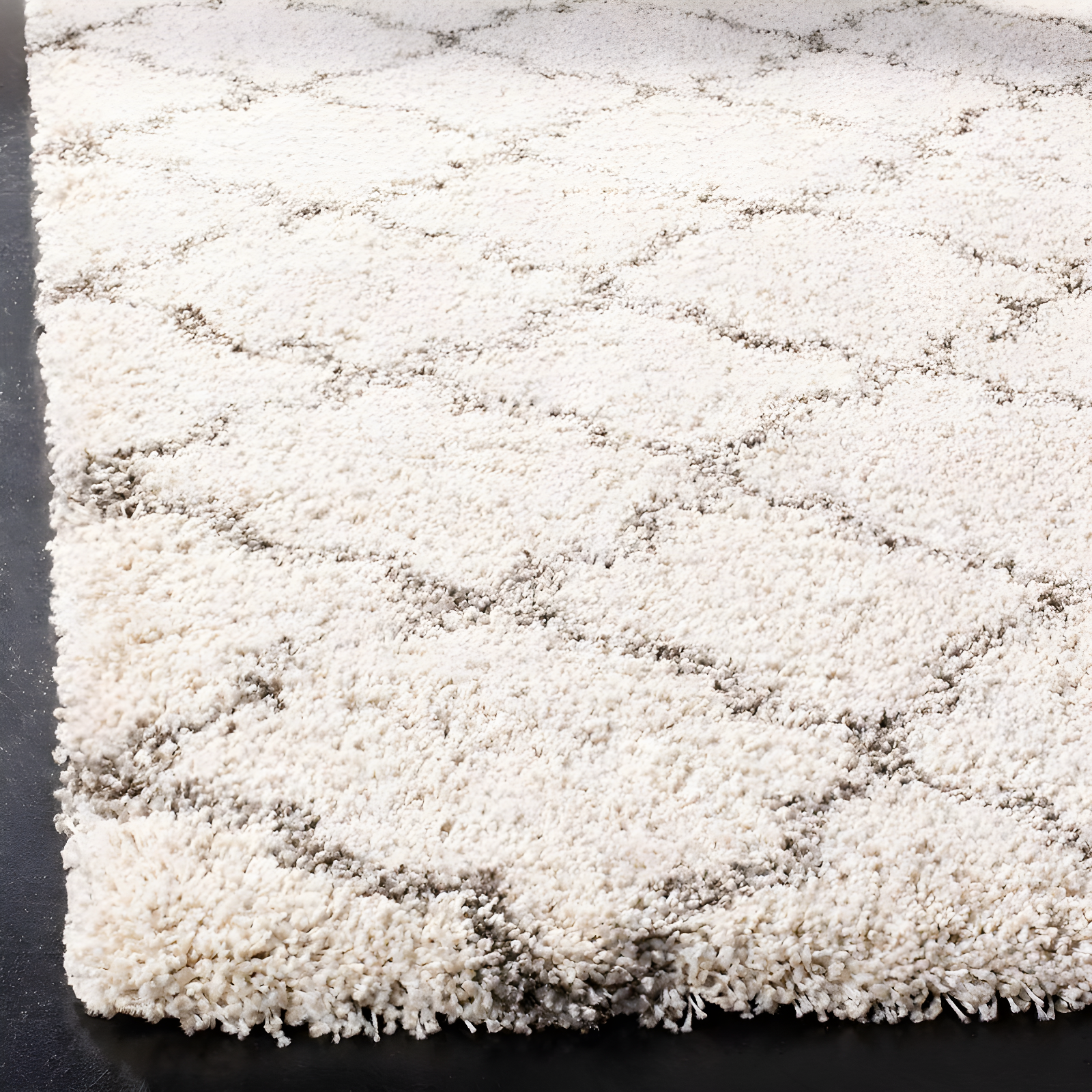 Hudson Shag SGH282 Power Loomed Indoor Area Rug - Ivory/Grey - 8'x10' - Safavieh