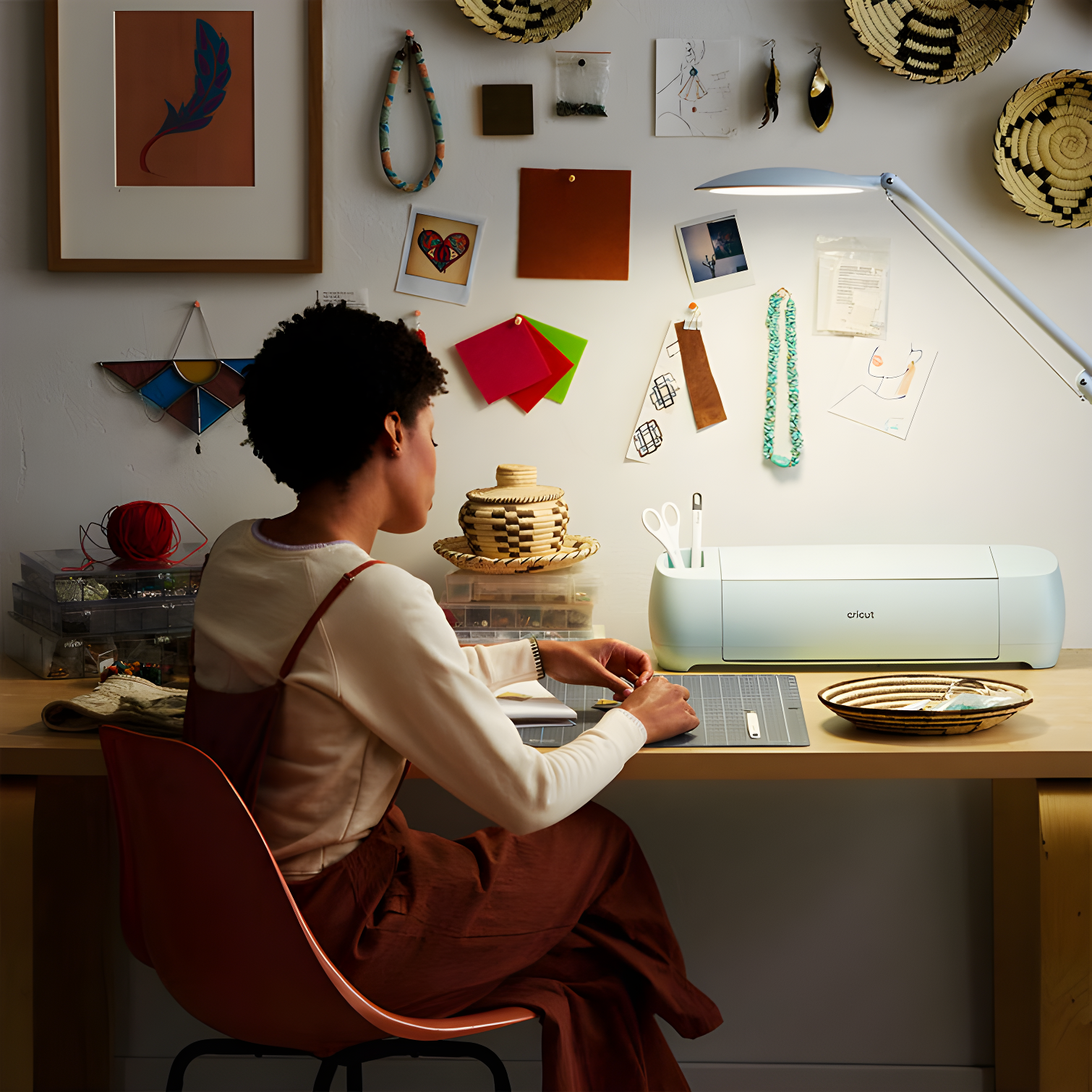 Cricut Bright 360 Floor Craft Lamp