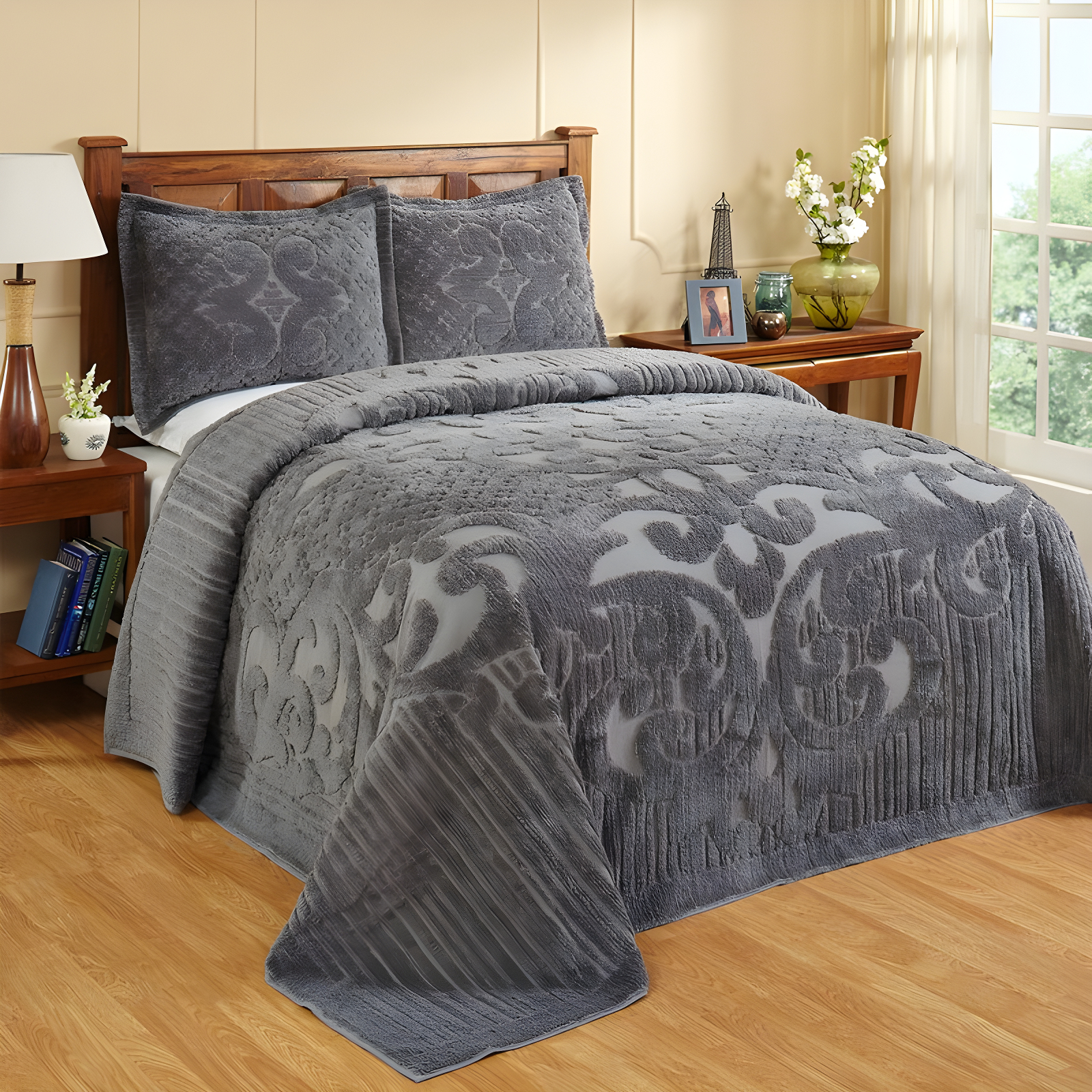Ashton 100% Cotton Traditional Tufted Medallion Pattern Coverlet/Bedspread