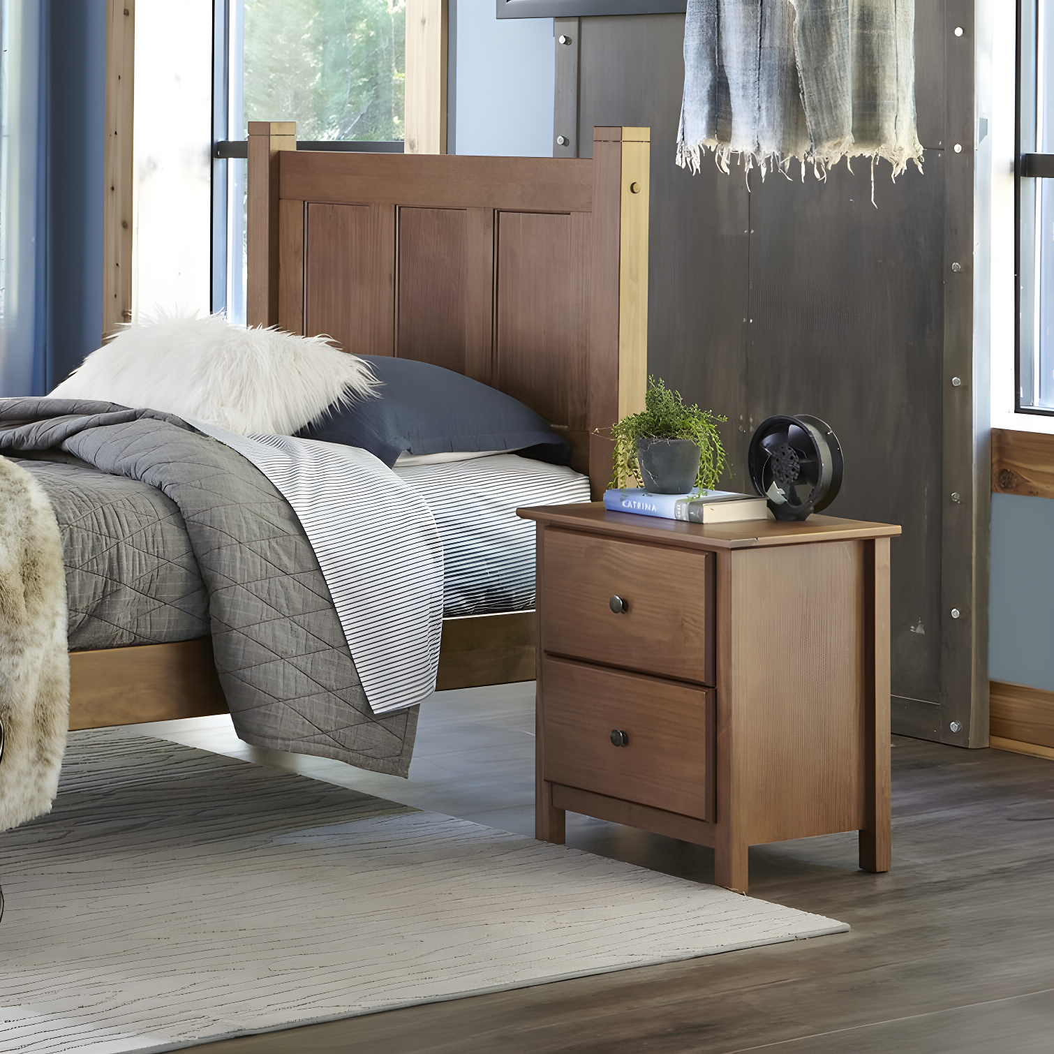 Shaker 20'' W Solid Wood Nightstand