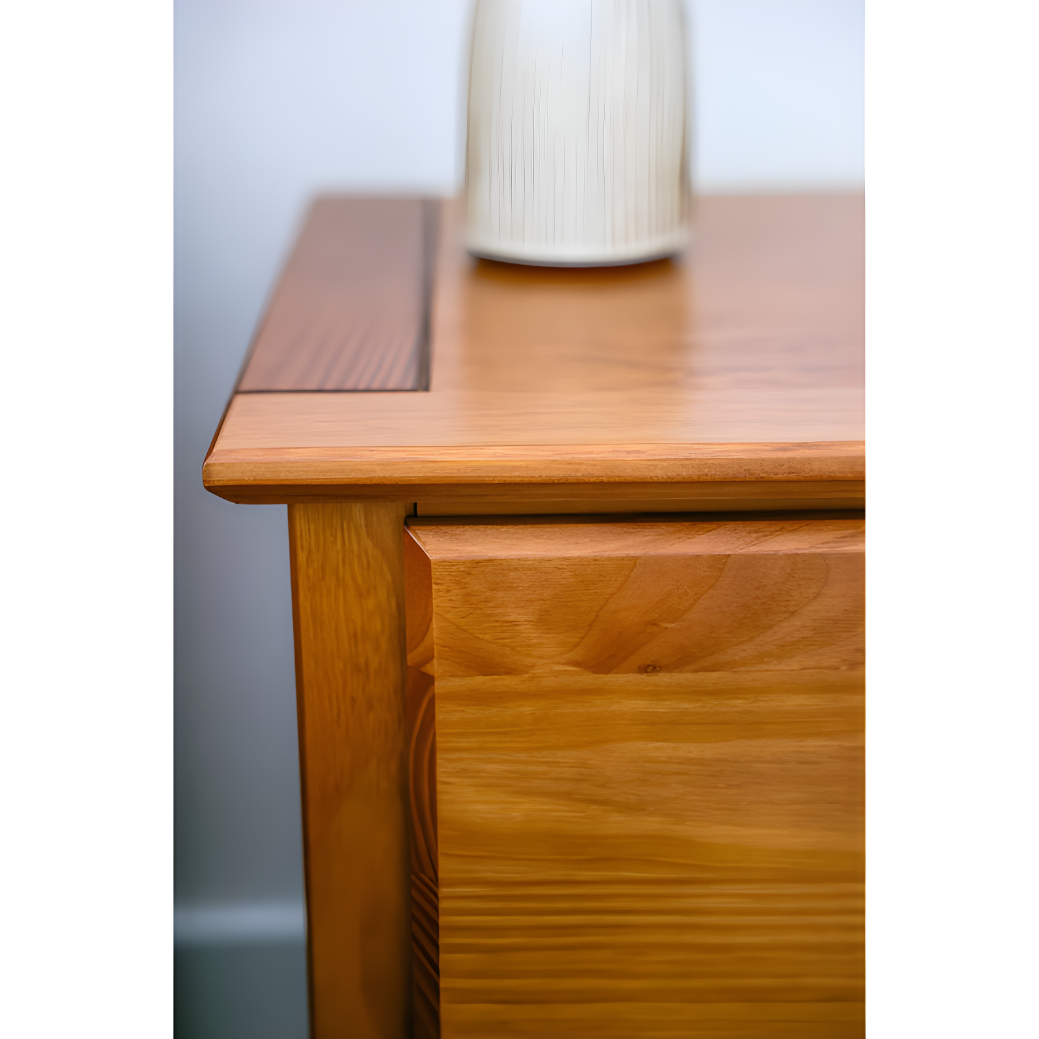 Shaker 20'' W Solid Wood Nightstand