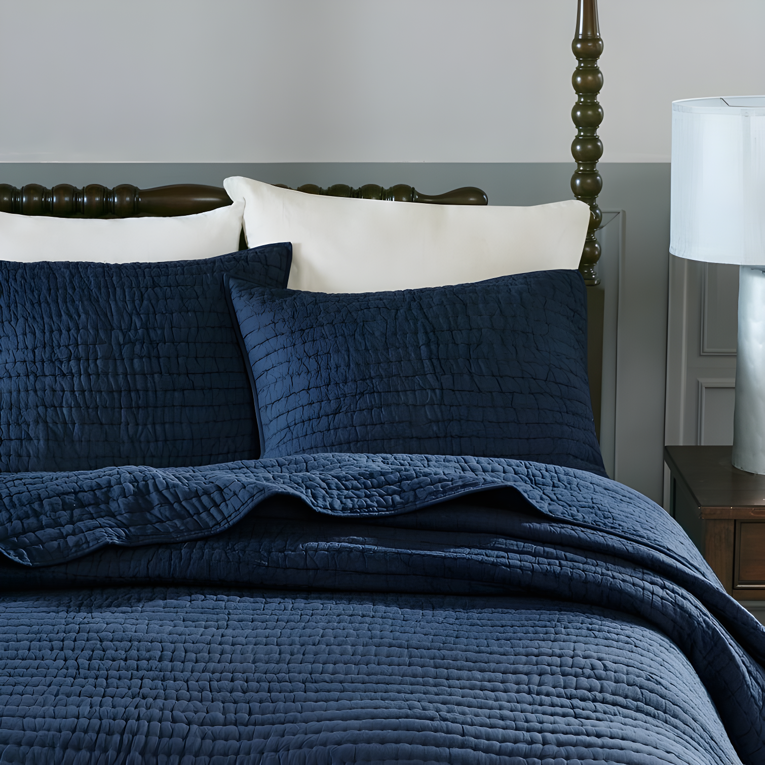 Madison Park Signature Serene 3 Piece Hand Quilted Cotton Quilt Set