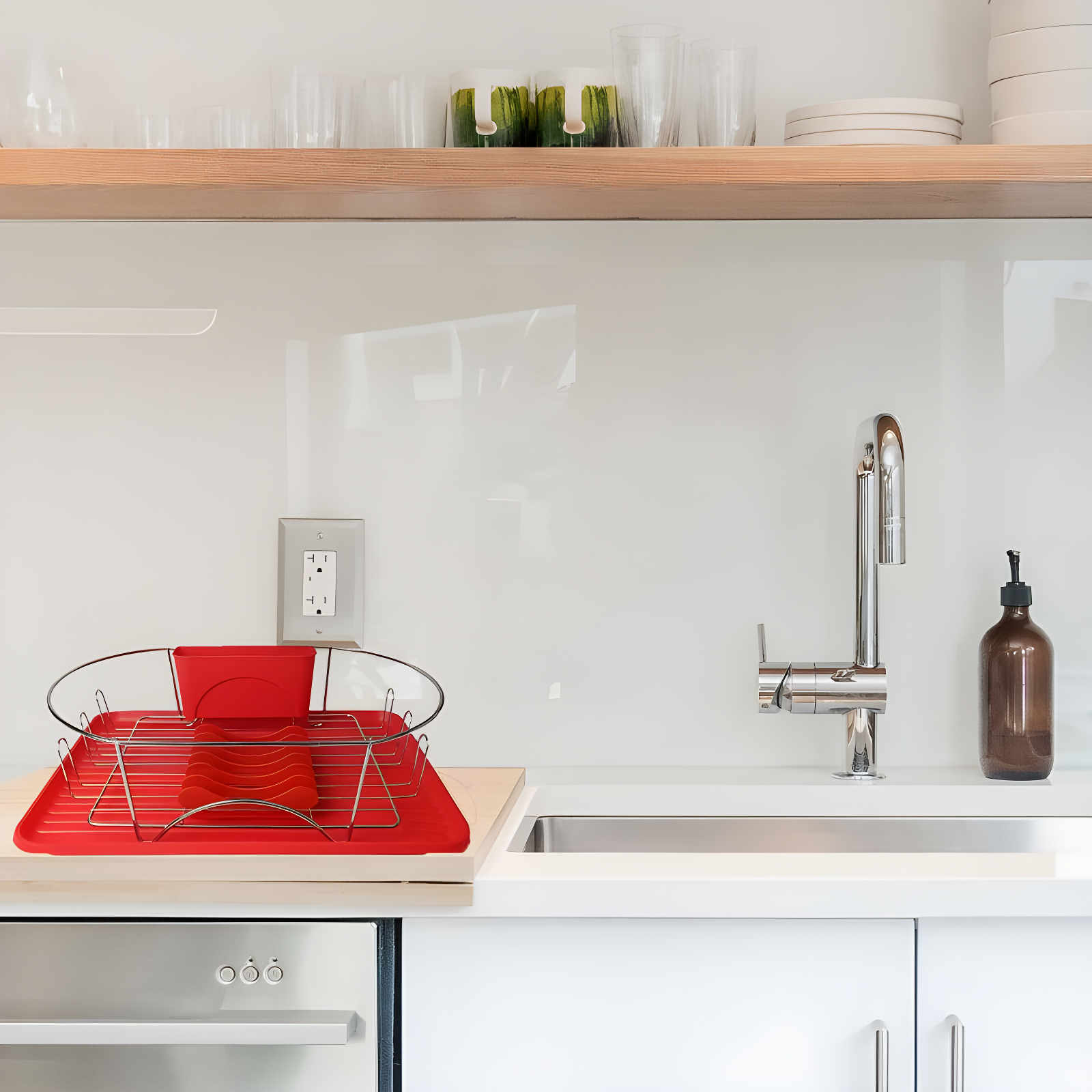 MegaChef 17 Inch Red and Silver Dish Rack
