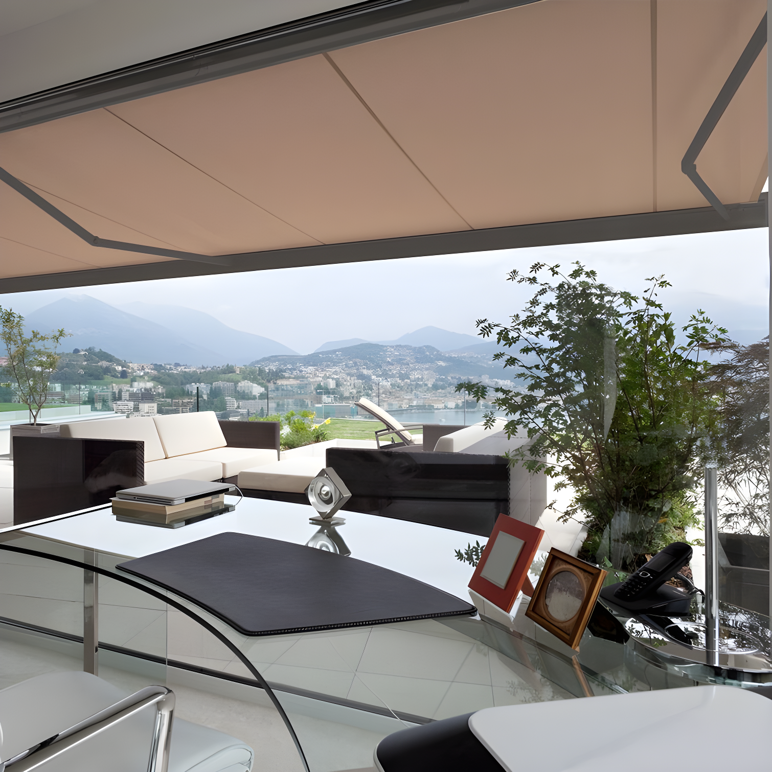 Classic Manual Retractable Patio Awning