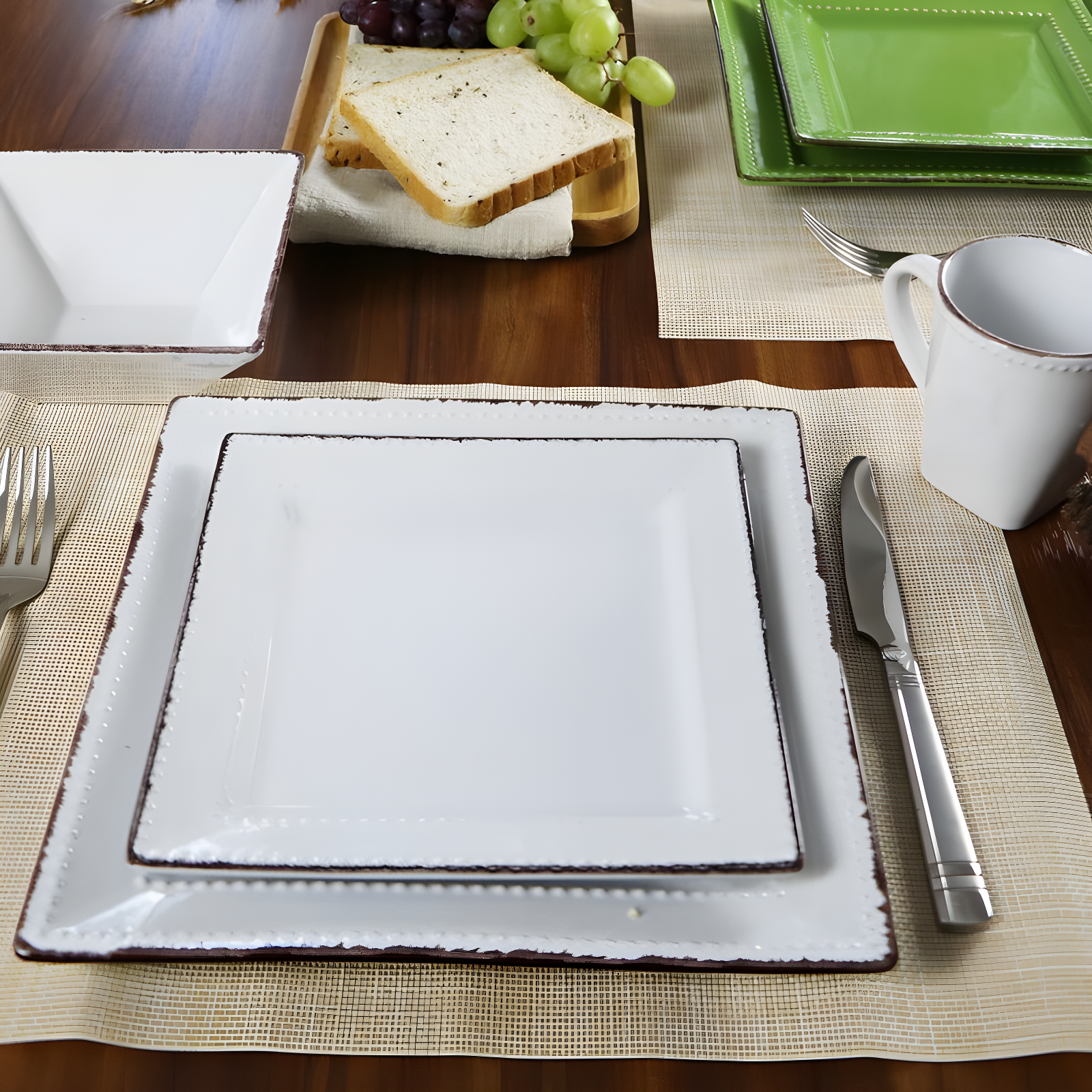 16 Piece Stoneware Dinnerware Set - Service for 4