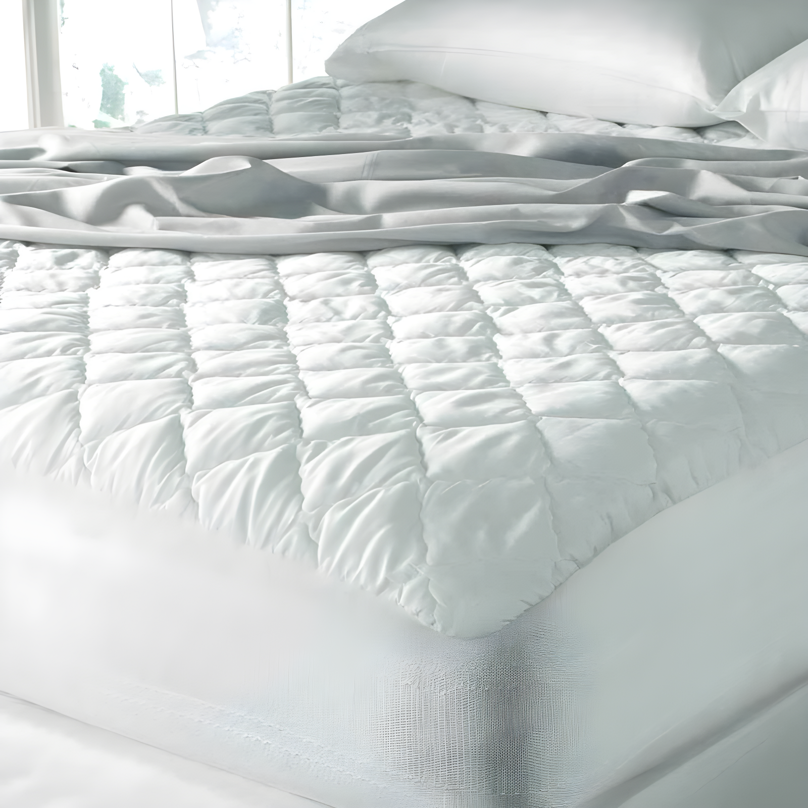 Tommy Bahama Plush Triple Protection Polyester Mattress Pad