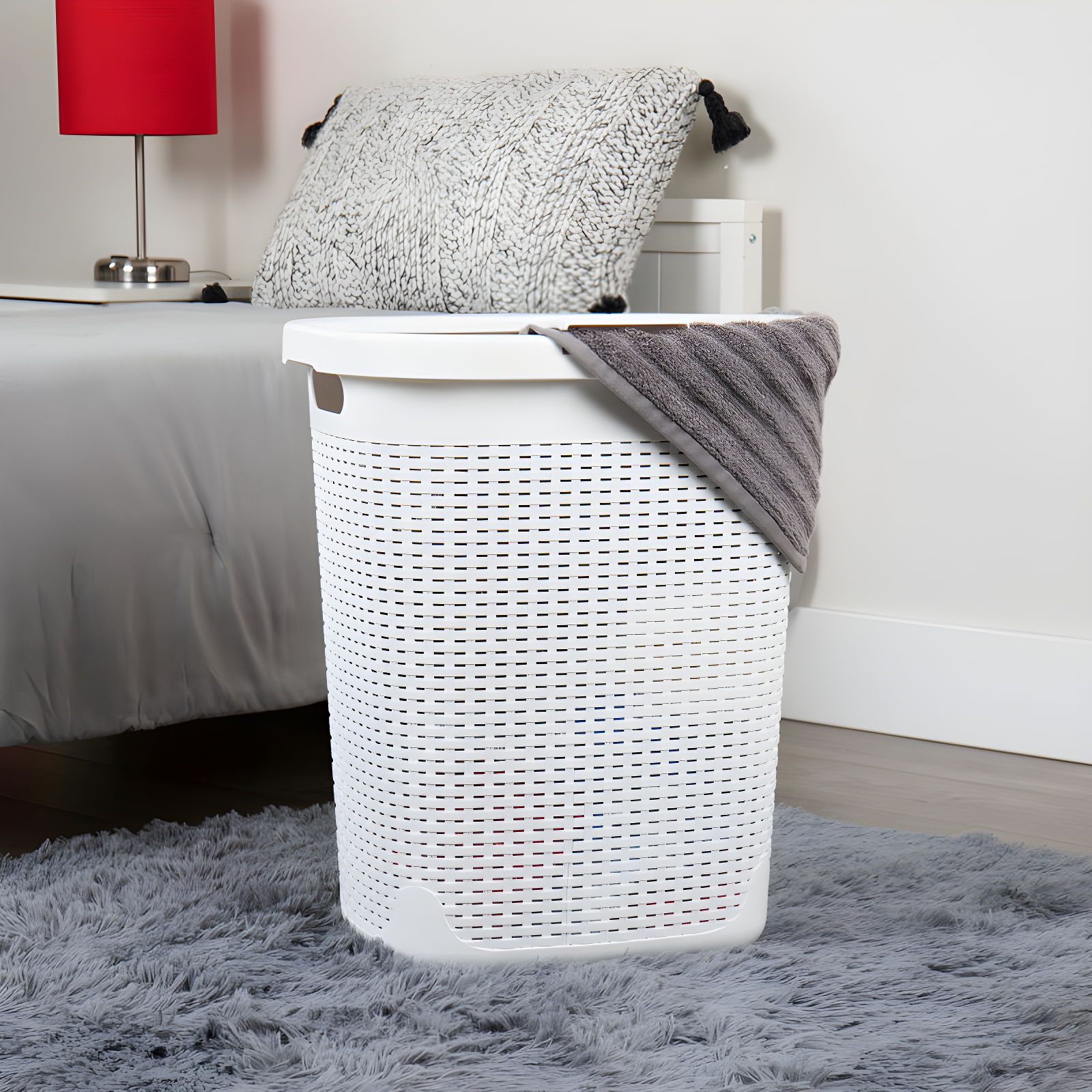 Mind Reader 50L Slim Laundry Hamper, Clothes Basket, Lid, Plastic, 17.65"L x 13.75"W x 21"H