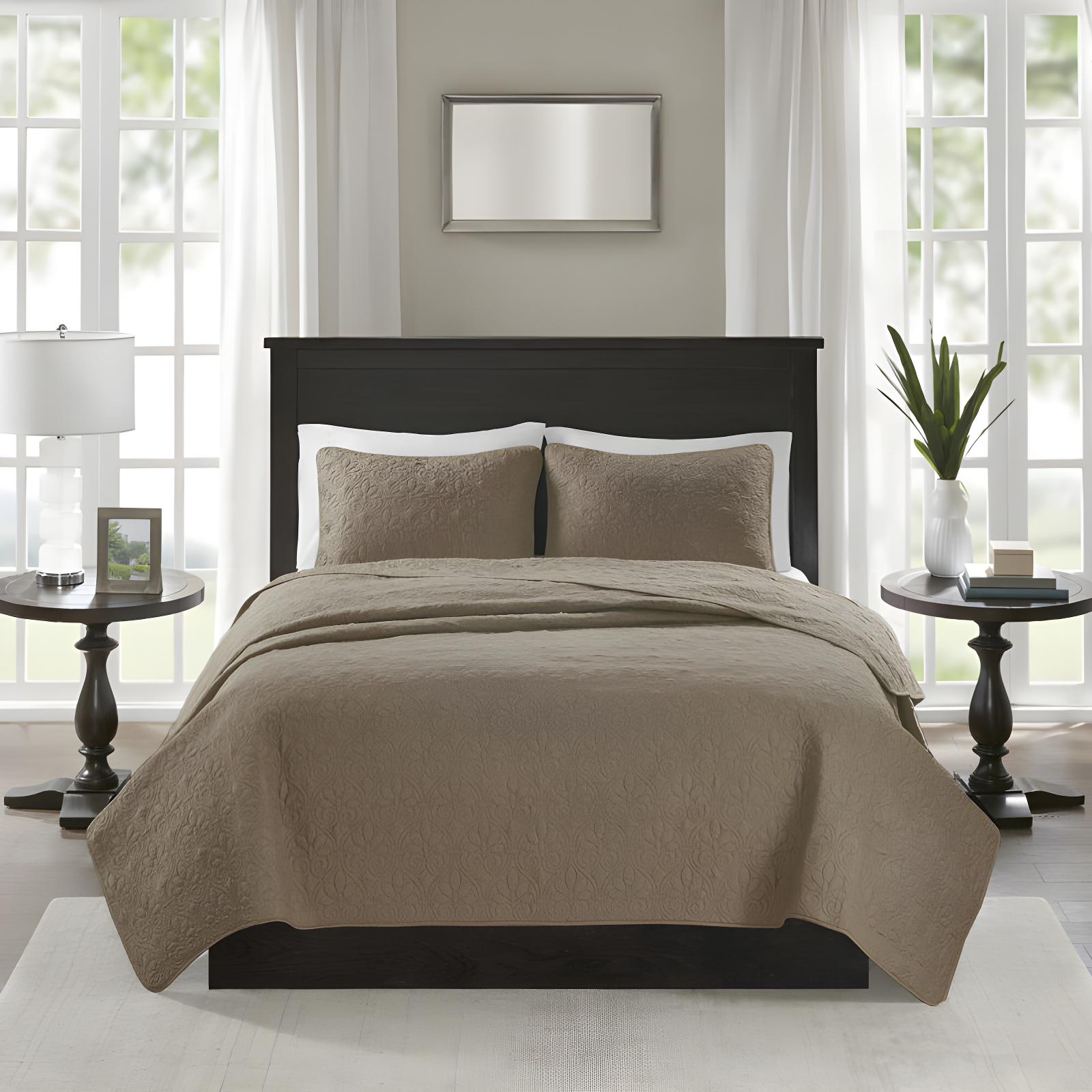 Madison Park Quebec Reversible Quilt Set