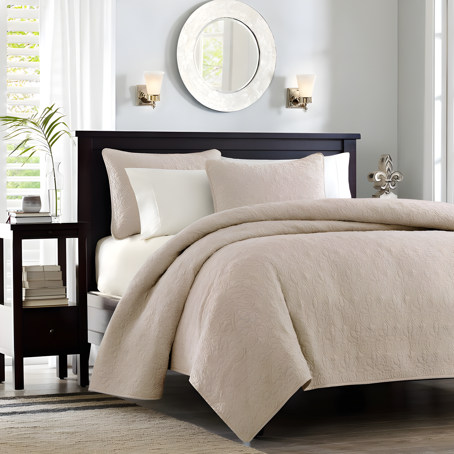 Madison Park Quebec Reversible Quilt Set